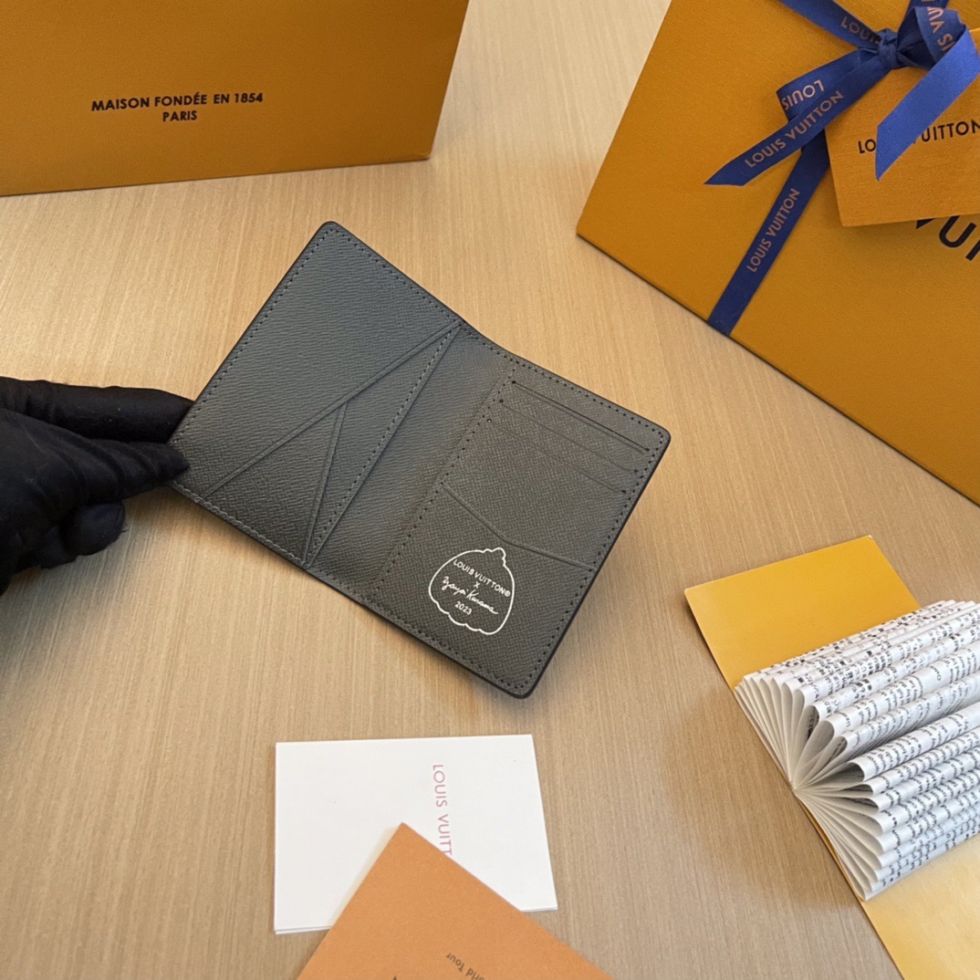 L*ouis V*uitton Top Bag