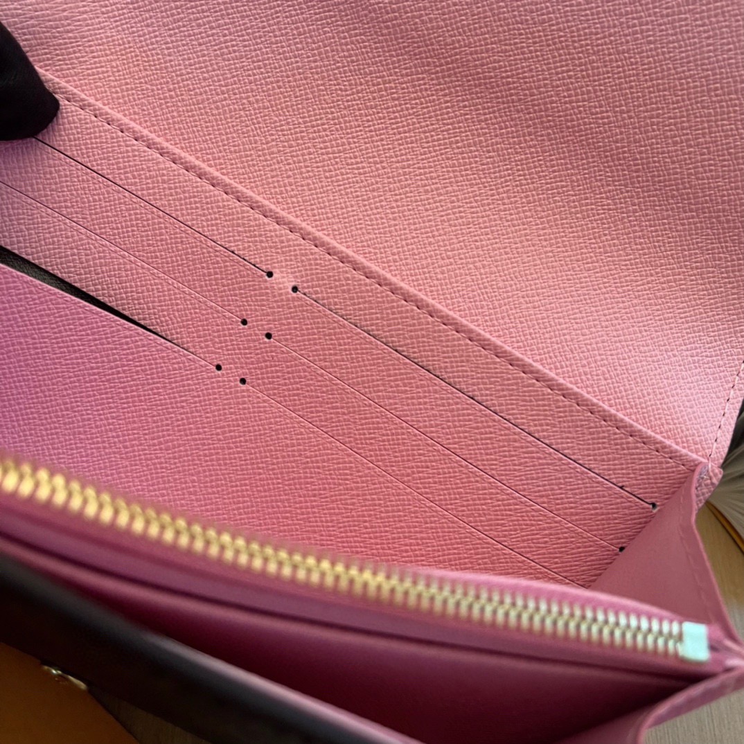 L*ouis V*uitton Top Bag