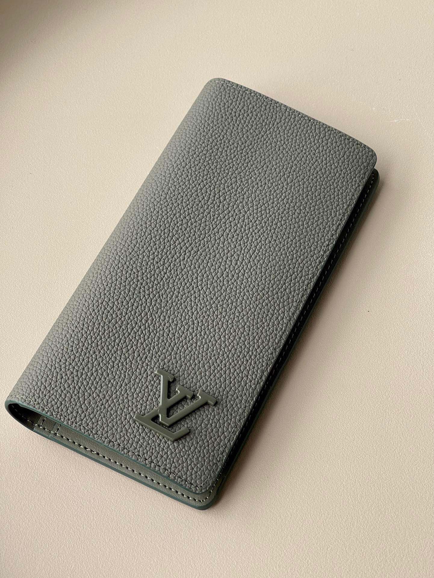 L*ouis V*uitton Top Bag