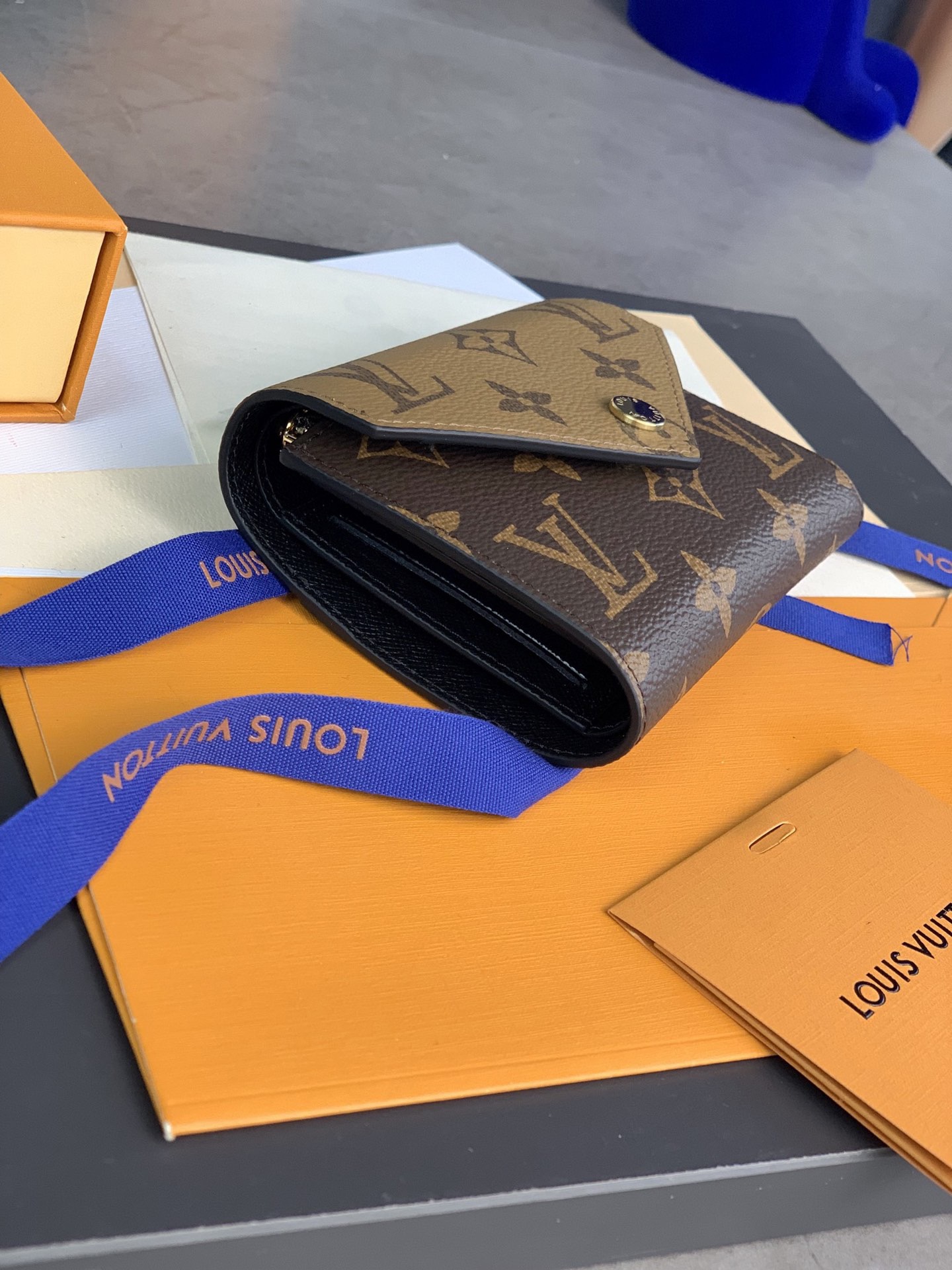 L*ouis V*uitton Top Bag