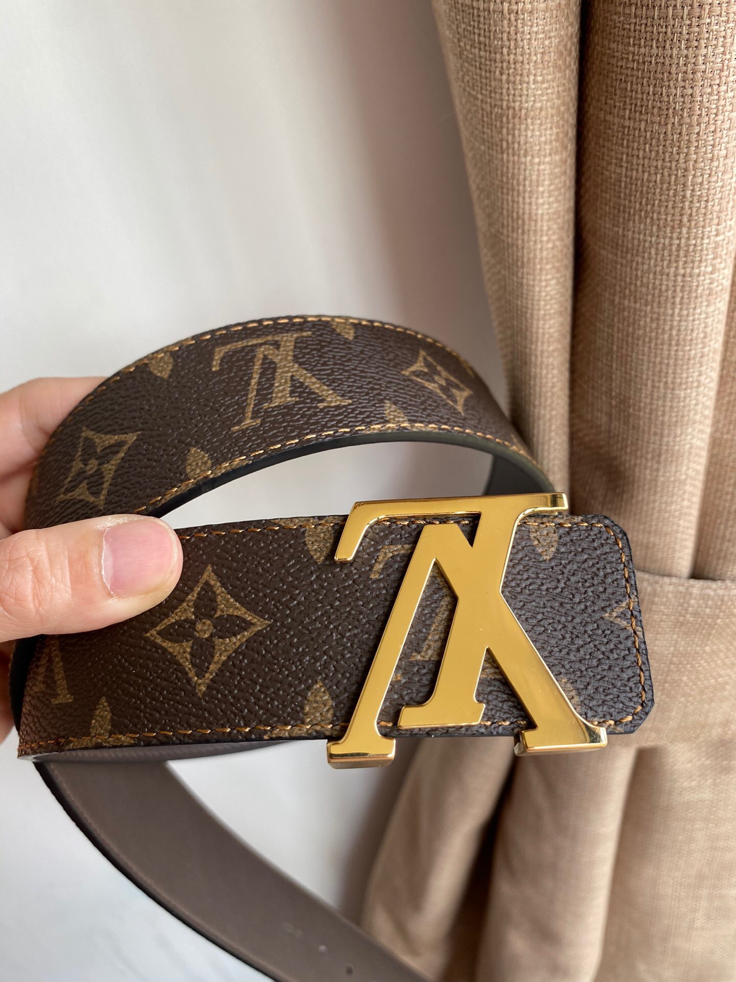 L*ouis V*uitton Top Version 40MM