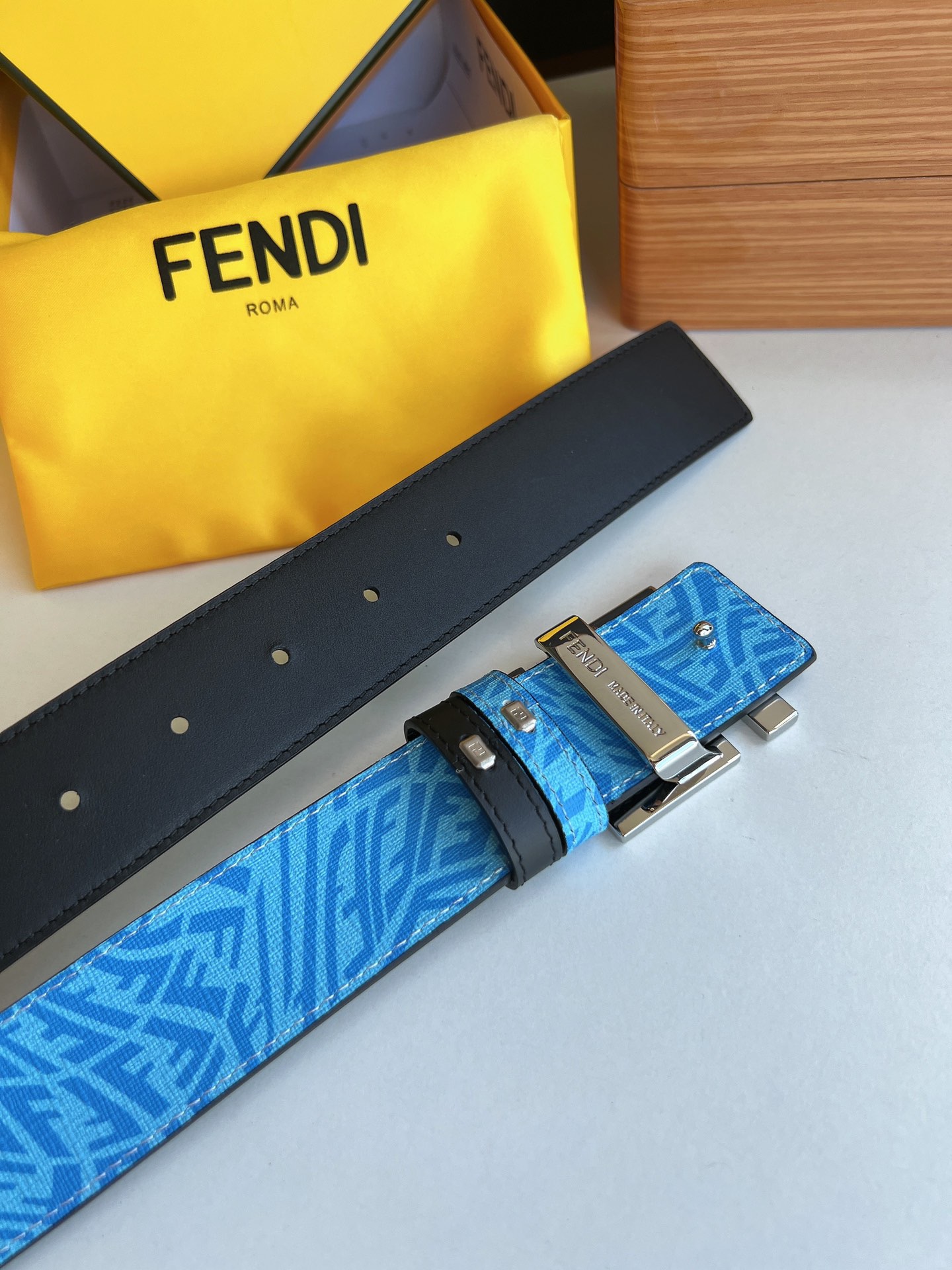 L*ouis V*uitton Top Version 40MM