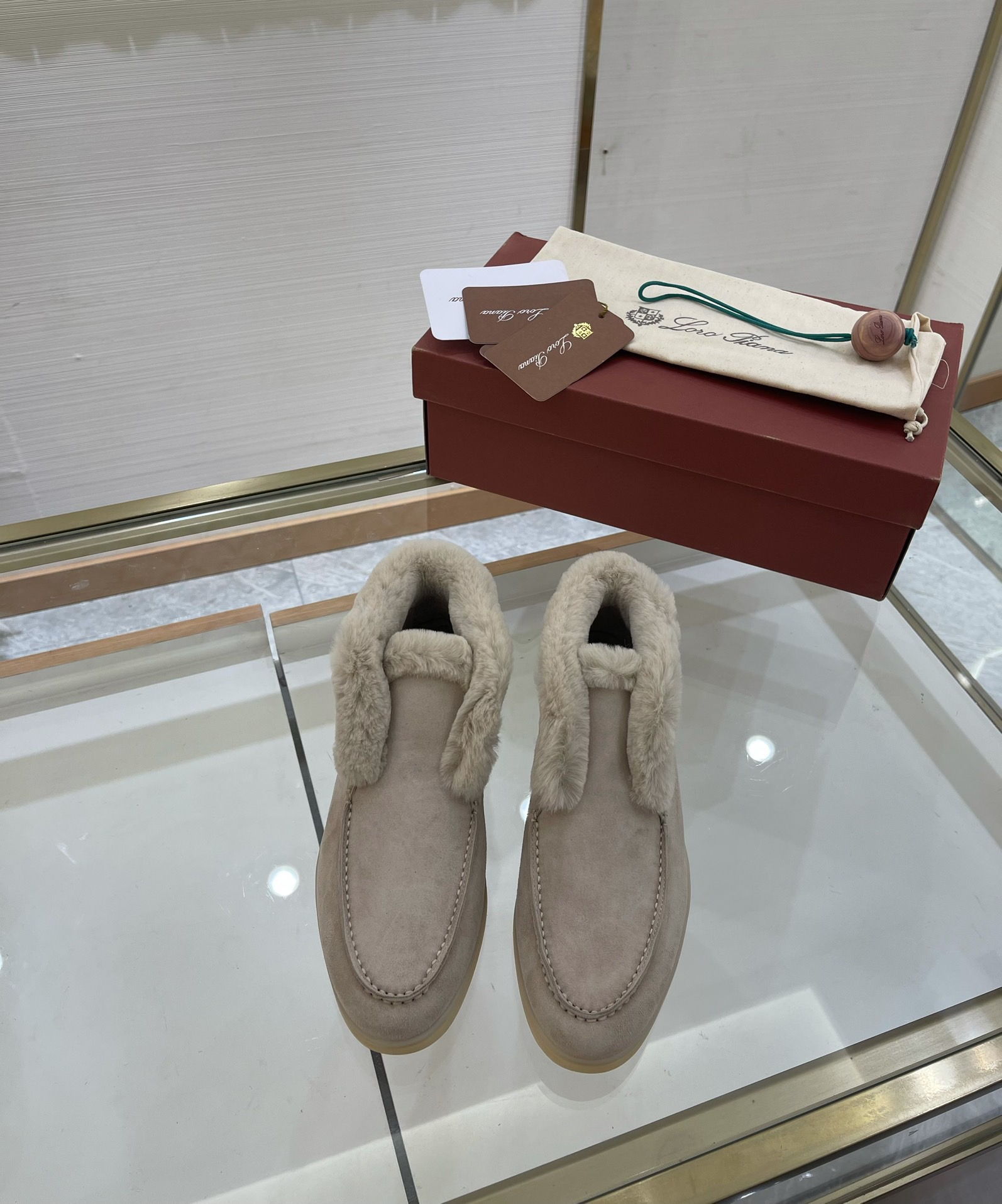 Women L*oro P*iana Top Loafer （）