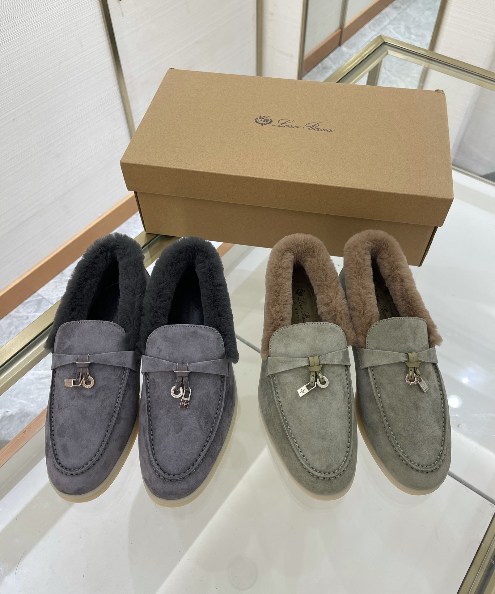 Women L*oro P*iana Top Loafer （）