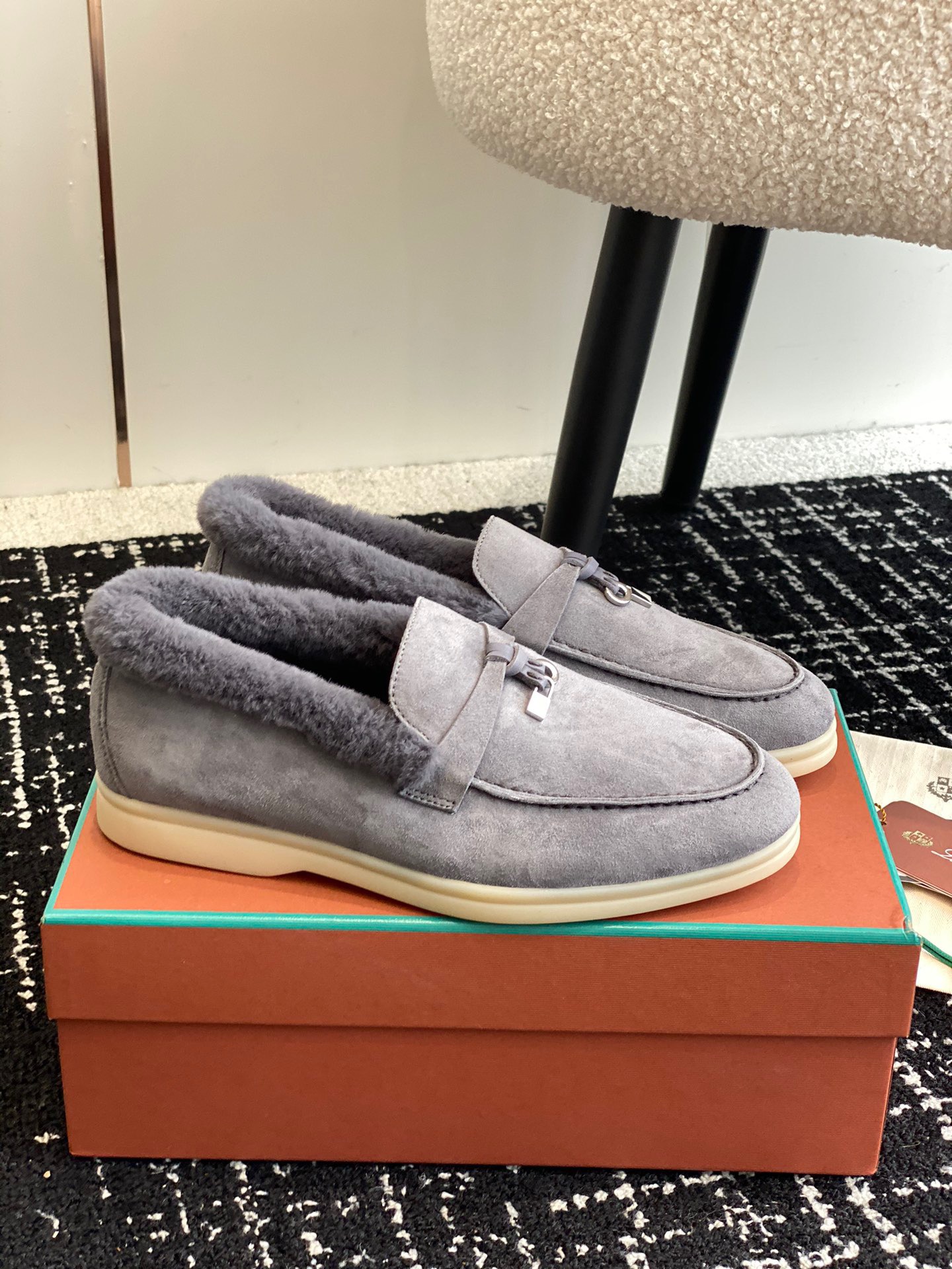 Women L*oro P*iana Top Loafer （）