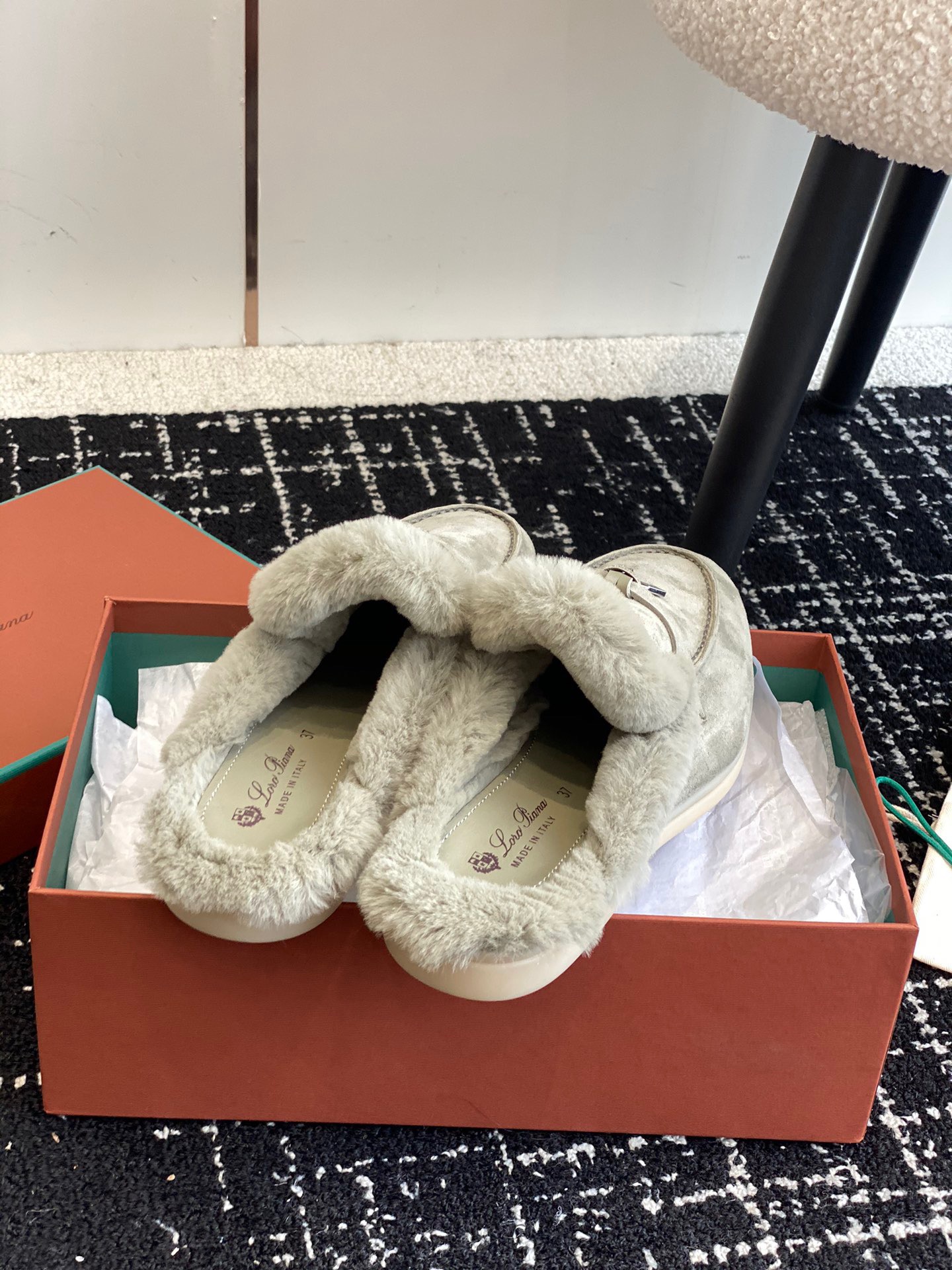 Women L*oro P*iana Top Loafer （）