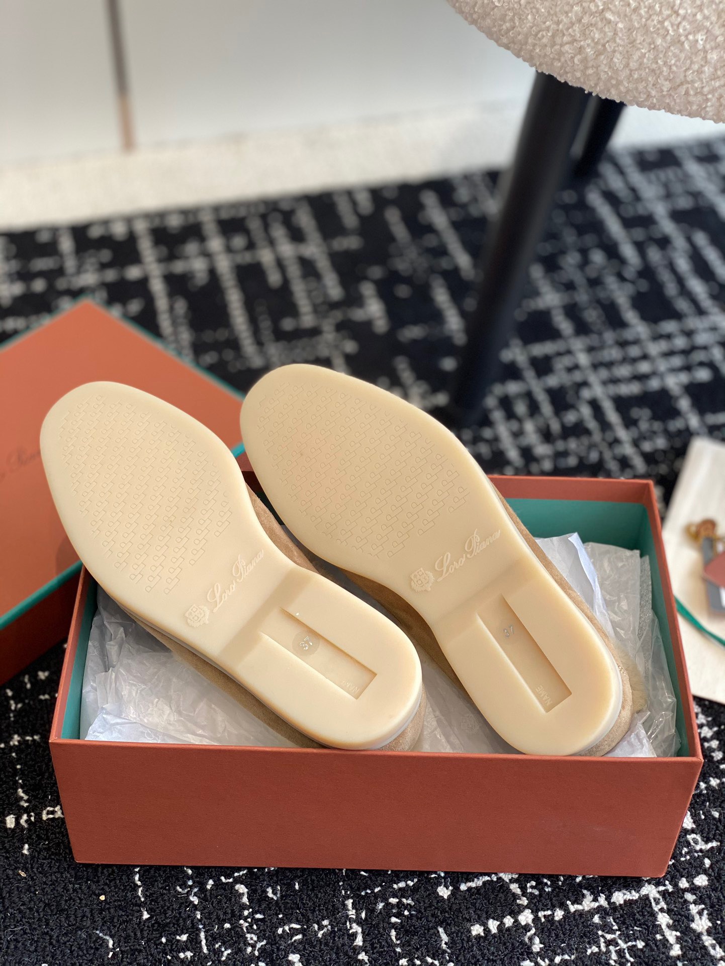 Women L*oro P*iana Top Loafer （）