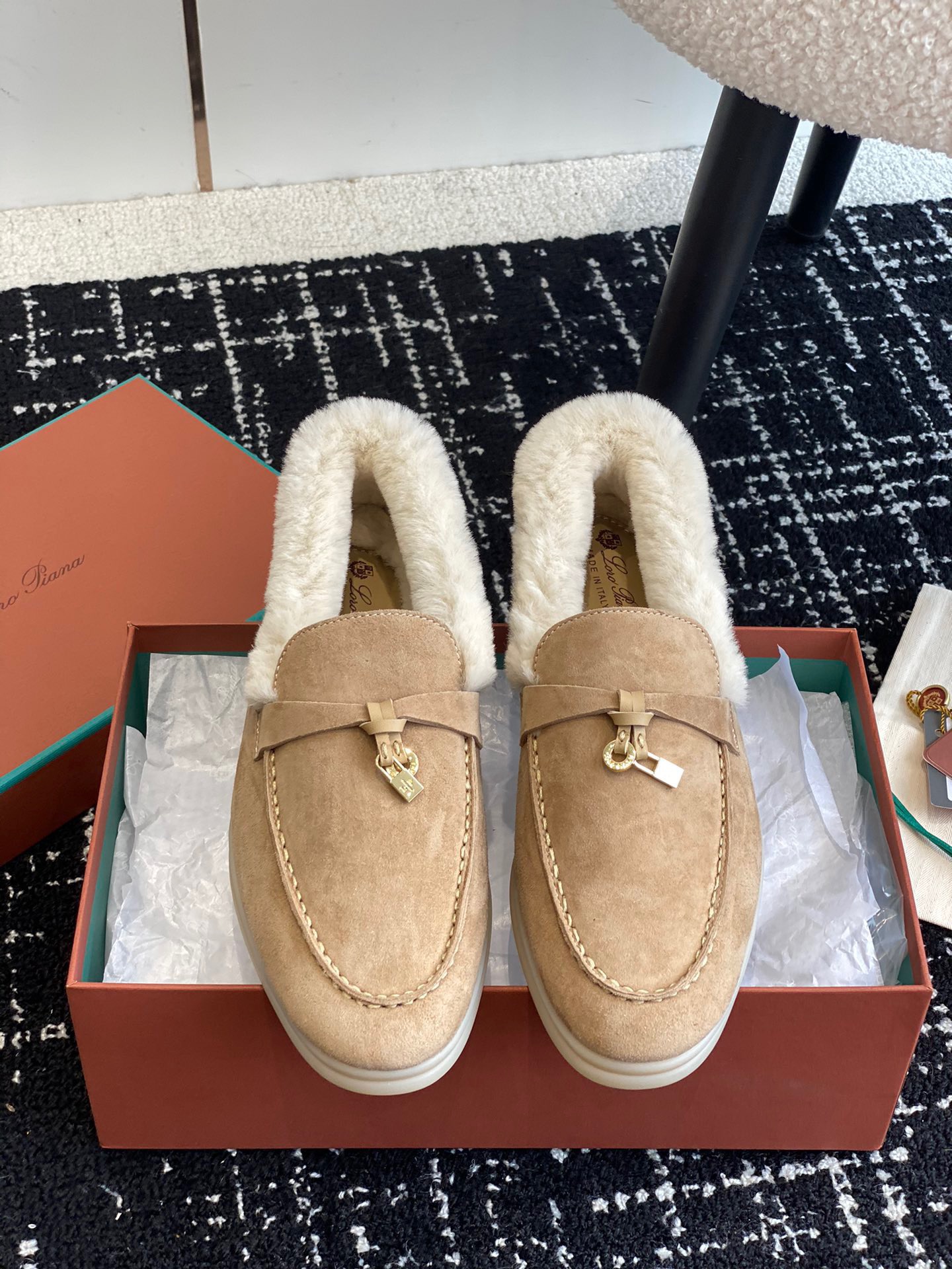 Women L*oro P*iana Top Loafer （）