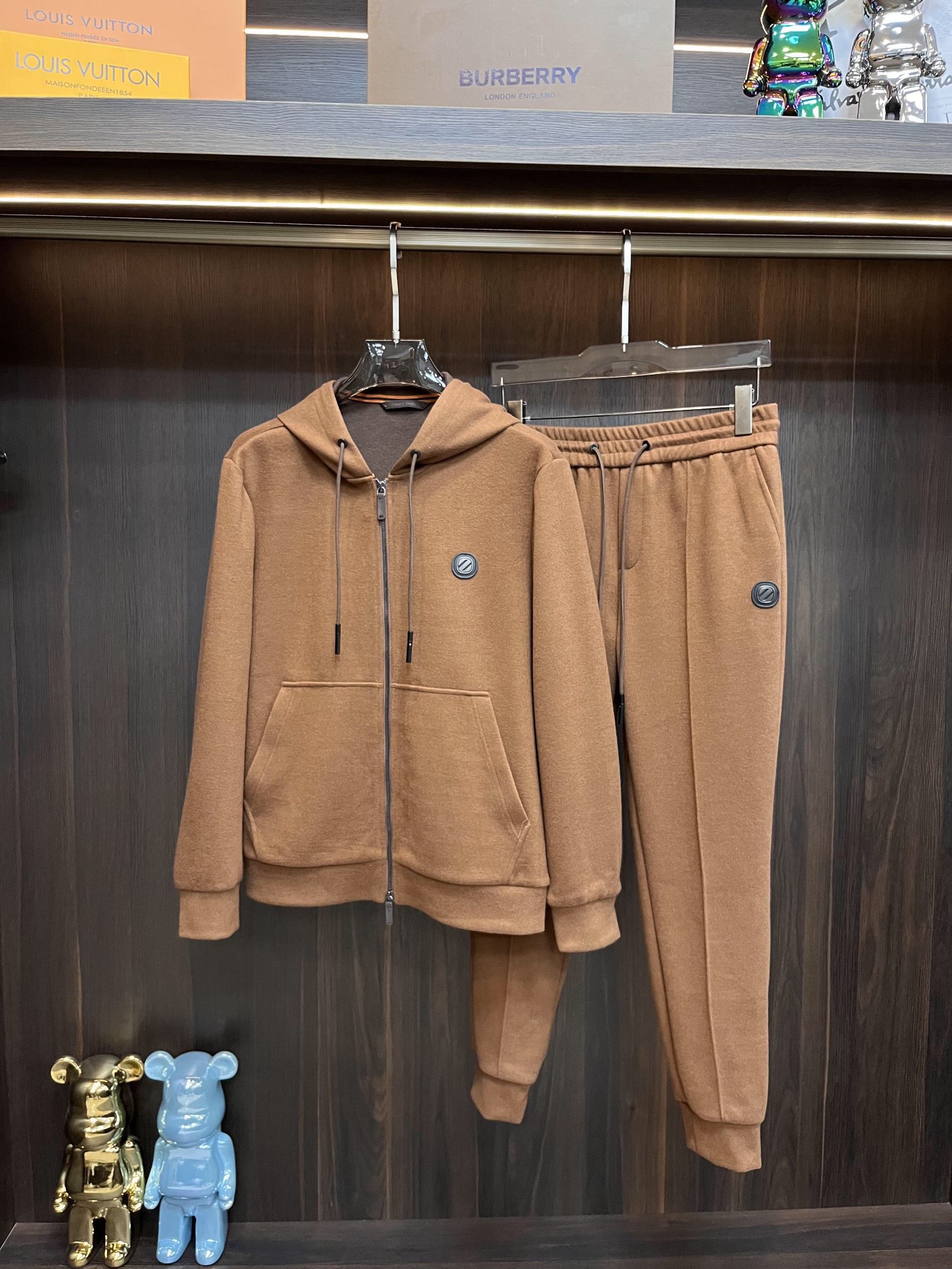 Men suits Top Quality