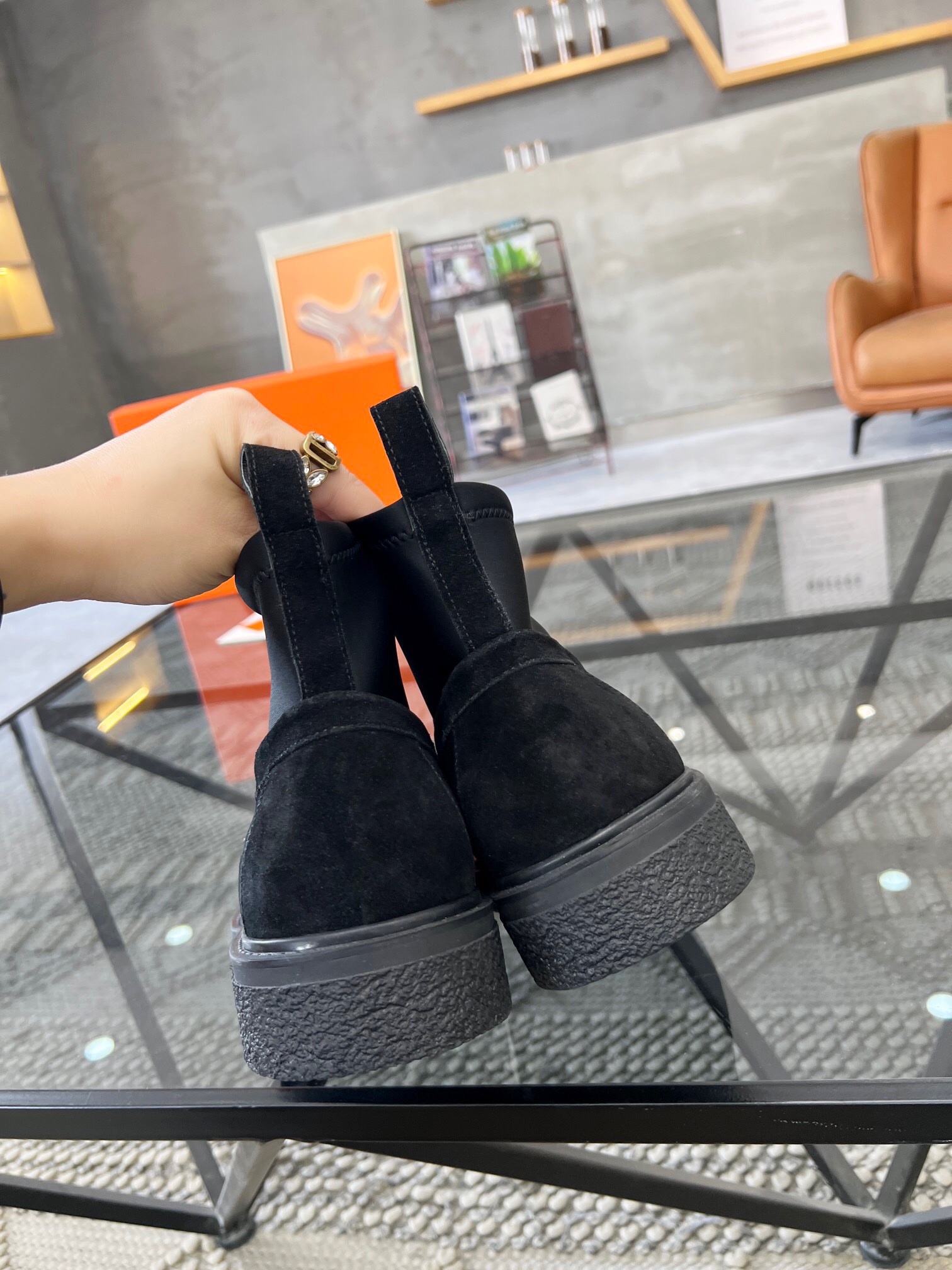 Men H*ermes Top Sneaker