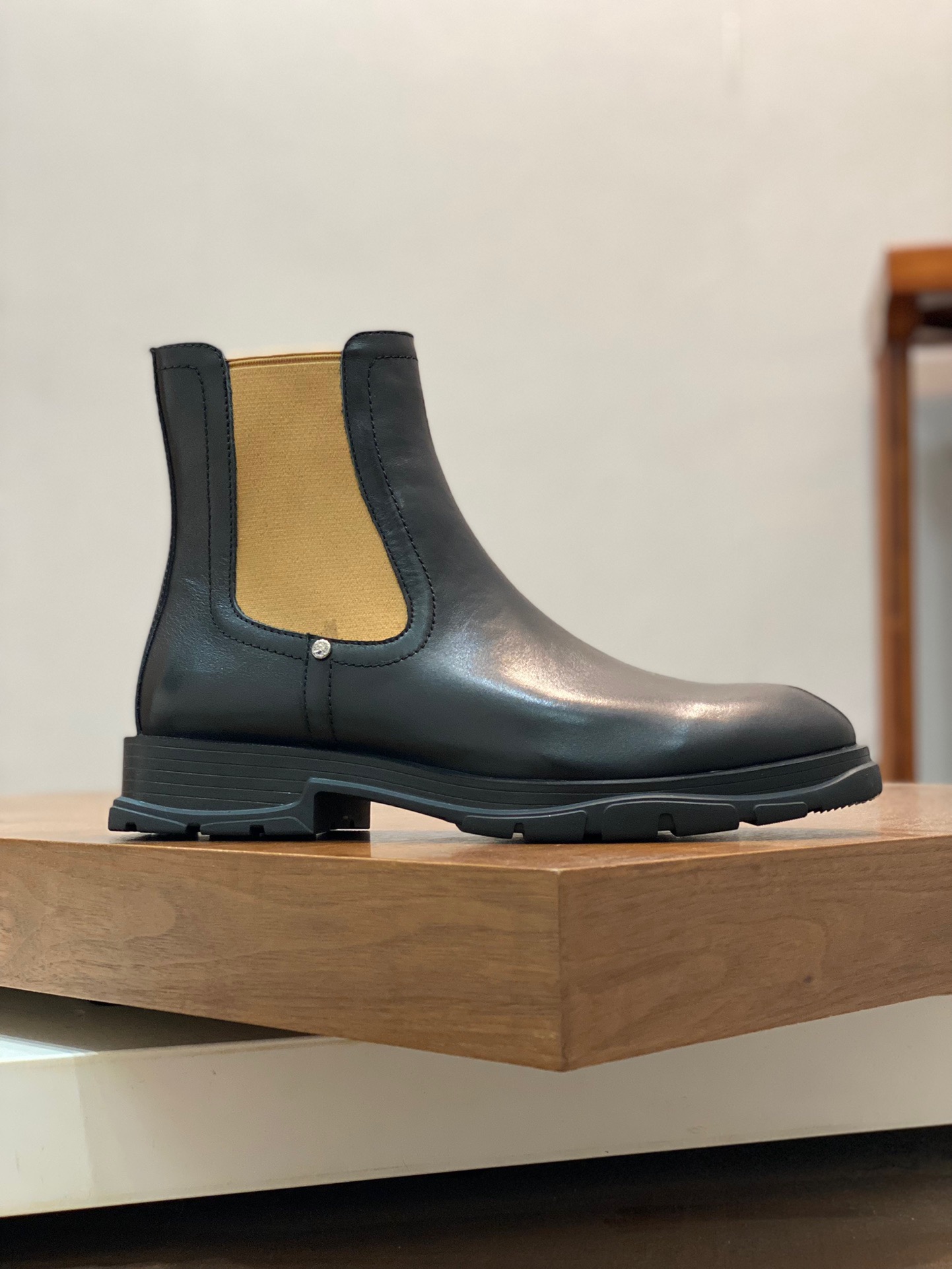 Men A*lexander M*cqueen Top Sneaker