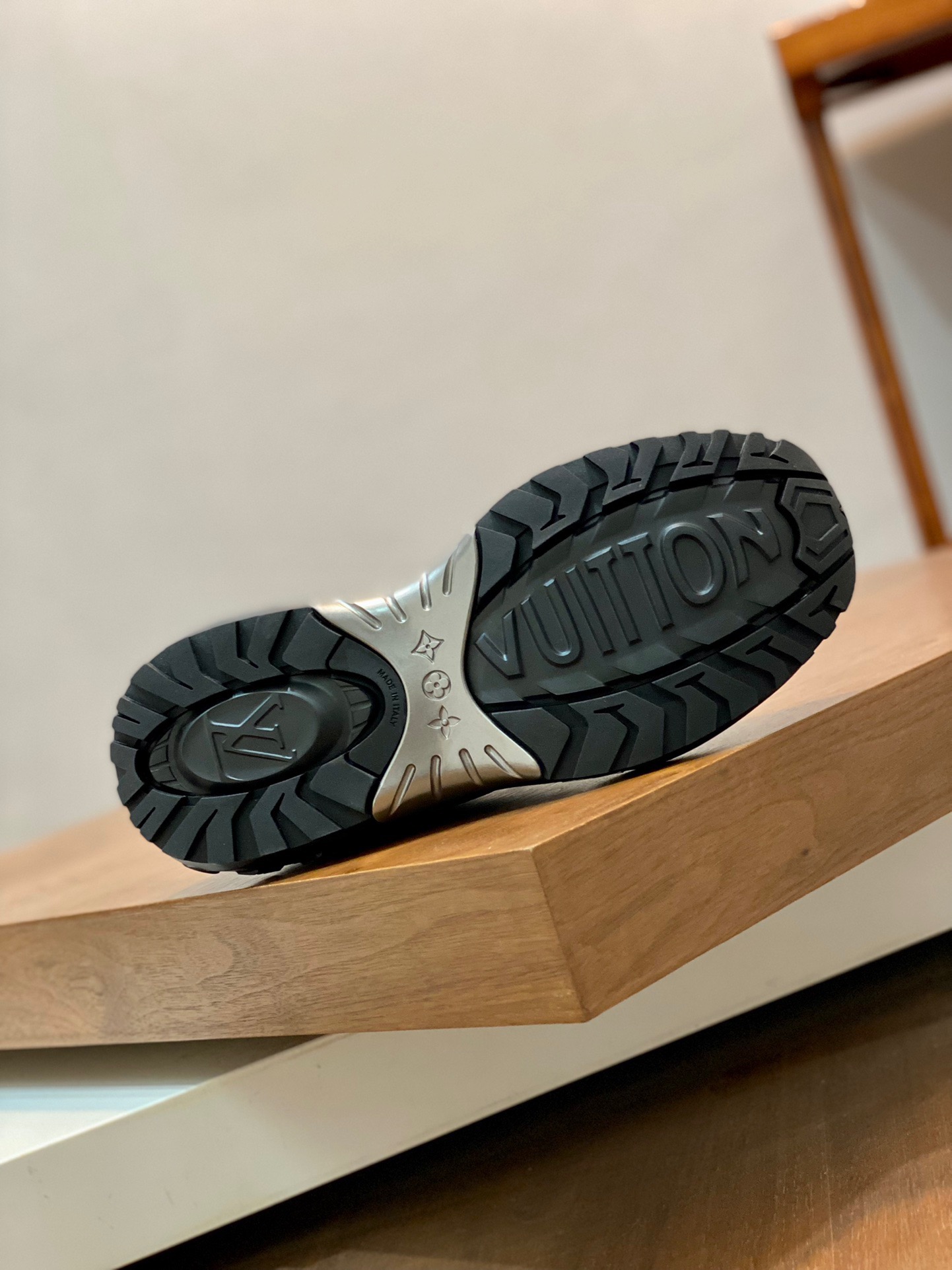 Men L*ouis V*uitton Top Sneaker