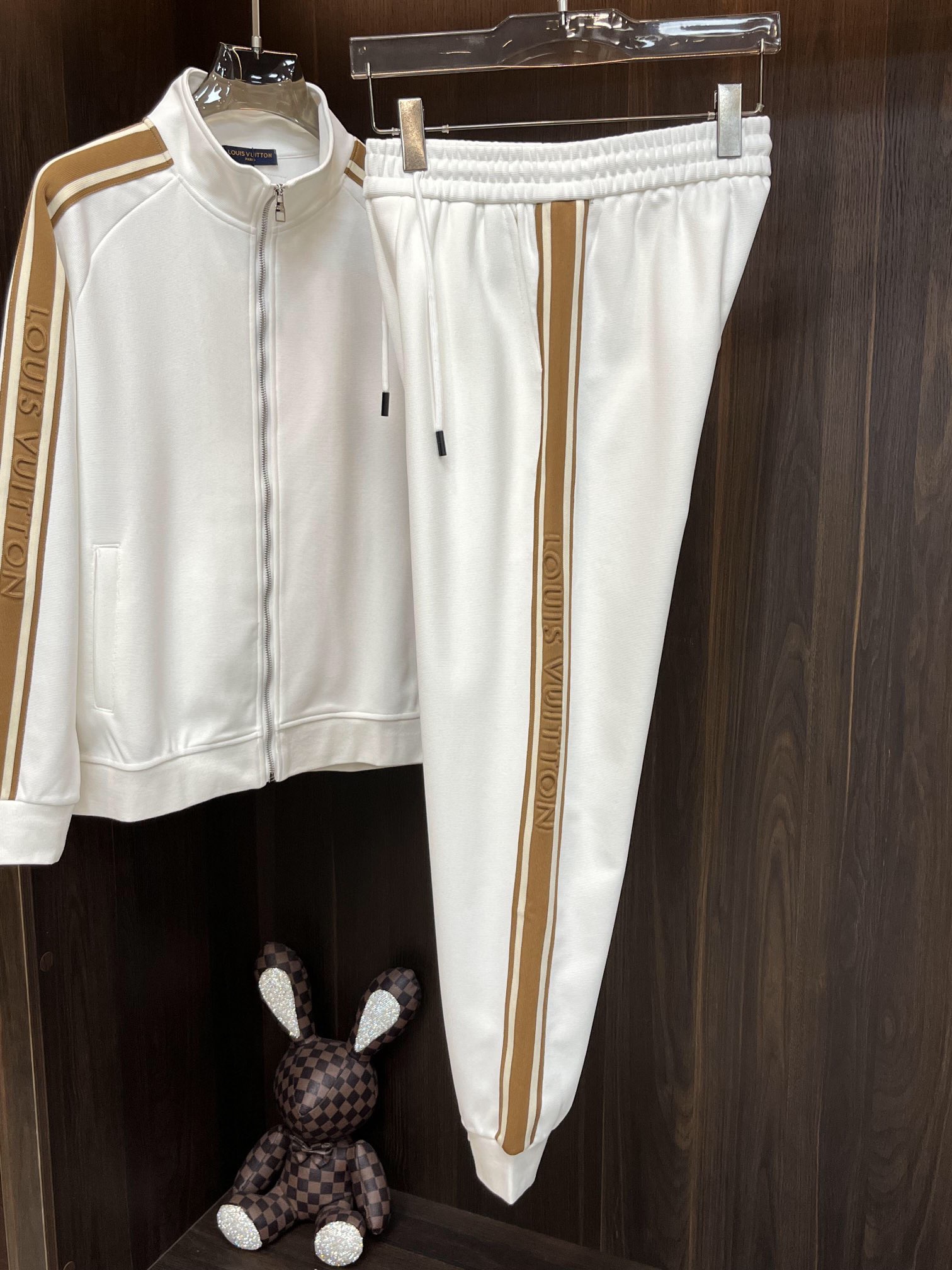 Men suits Top Quality