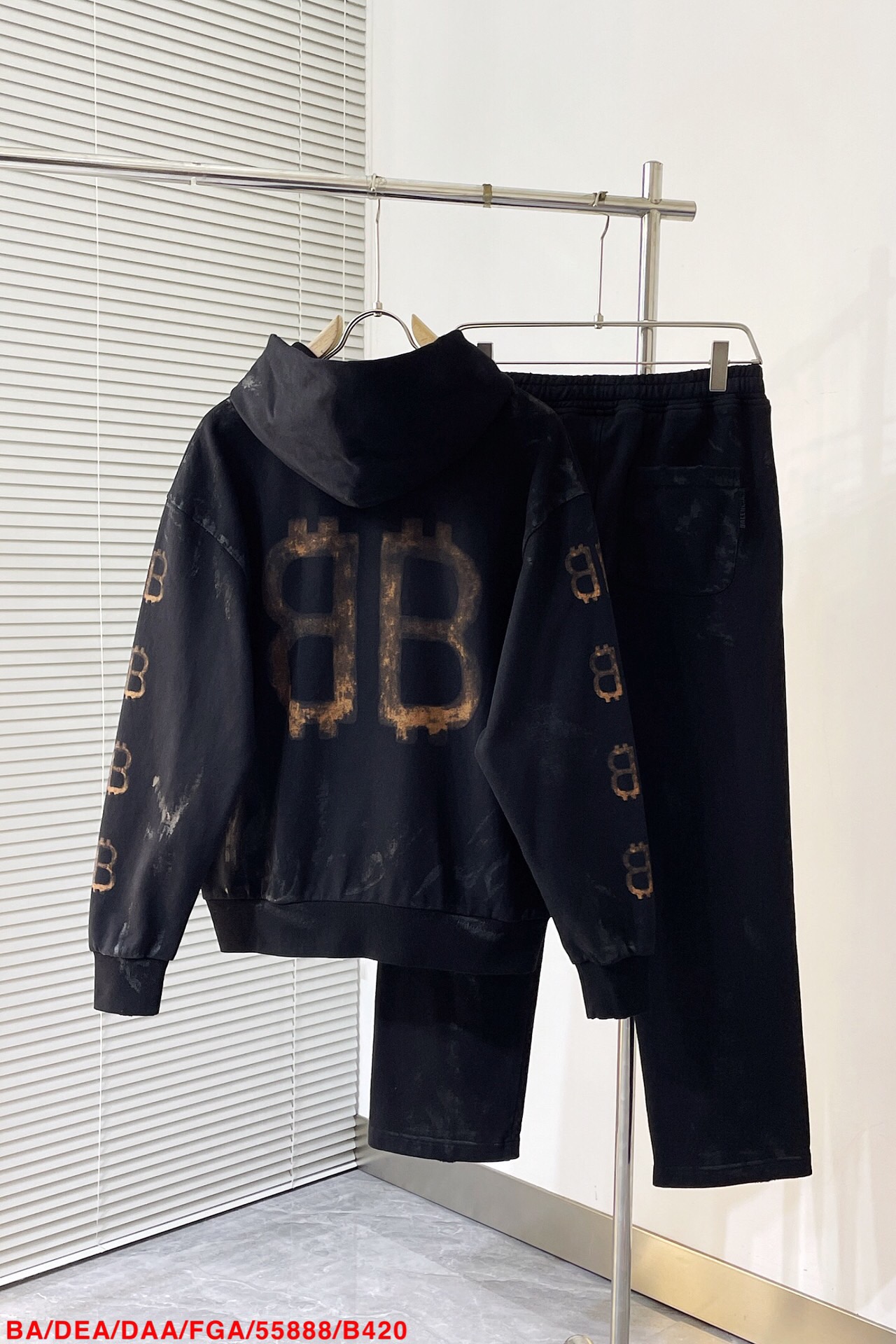 Men suits Top Quality