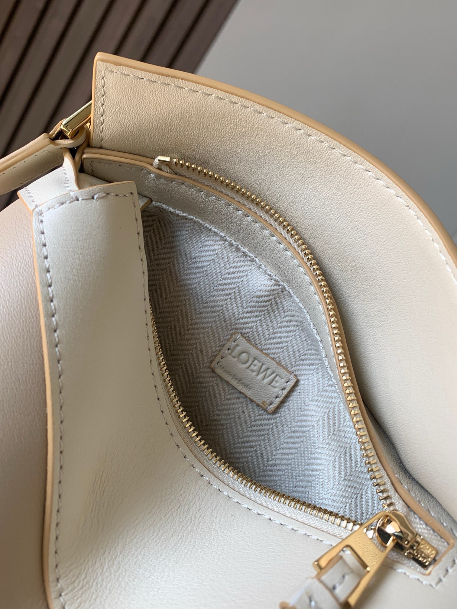 L*oewe Bag 9310 Top Quality