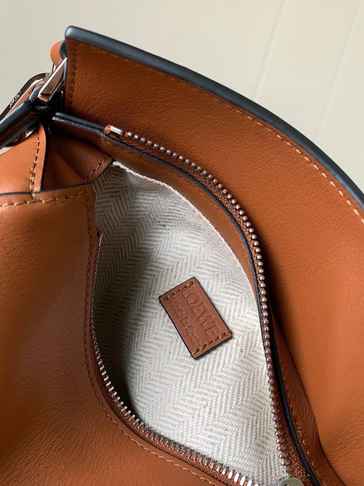 L*oewe Bag 9310 Top Quality