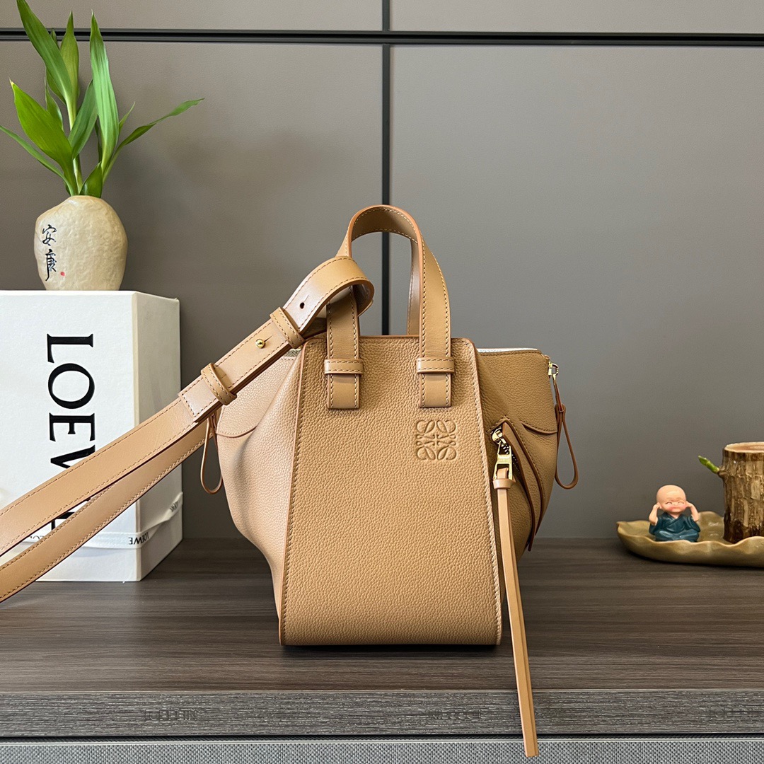 L*oewe Bag 652235 Top Quality