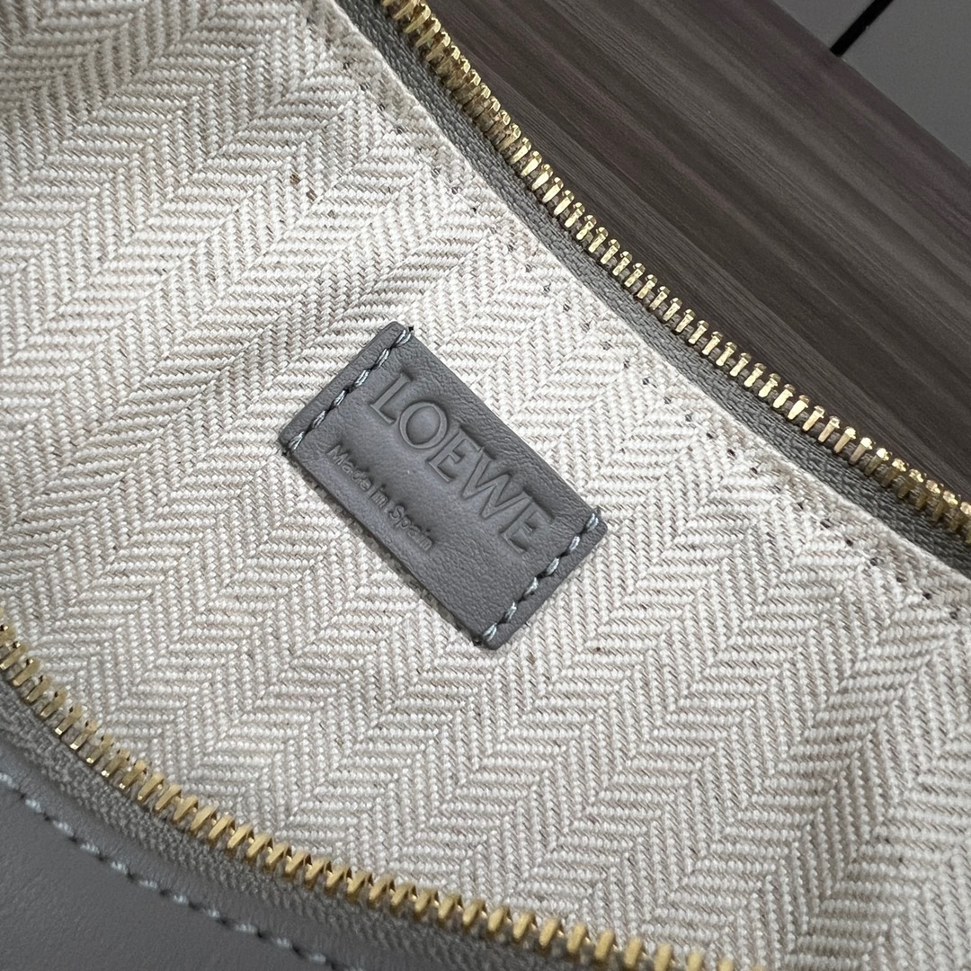 L*oewe Bag 262315 Top Quality