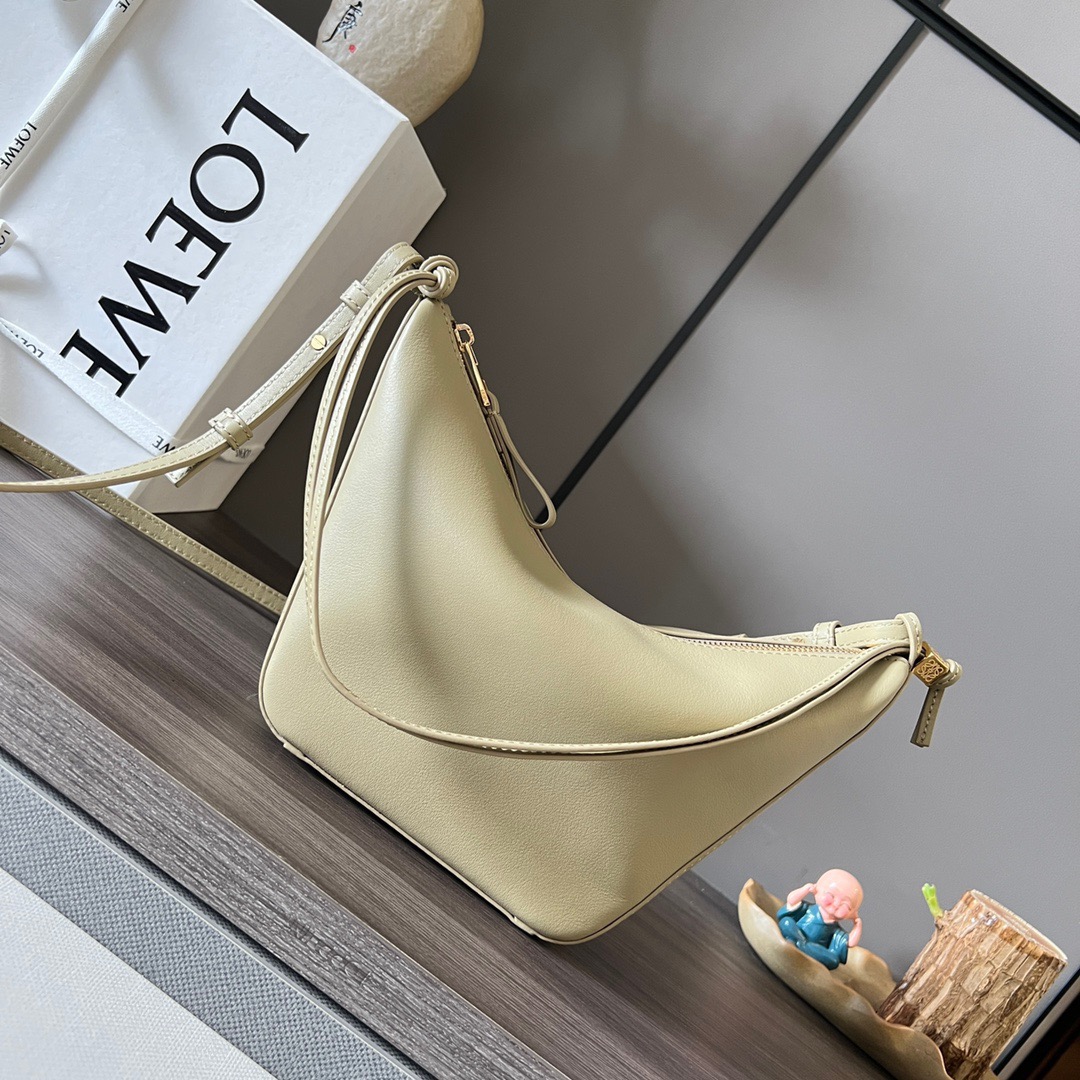 L*oewe Bag 262315 Top Quality