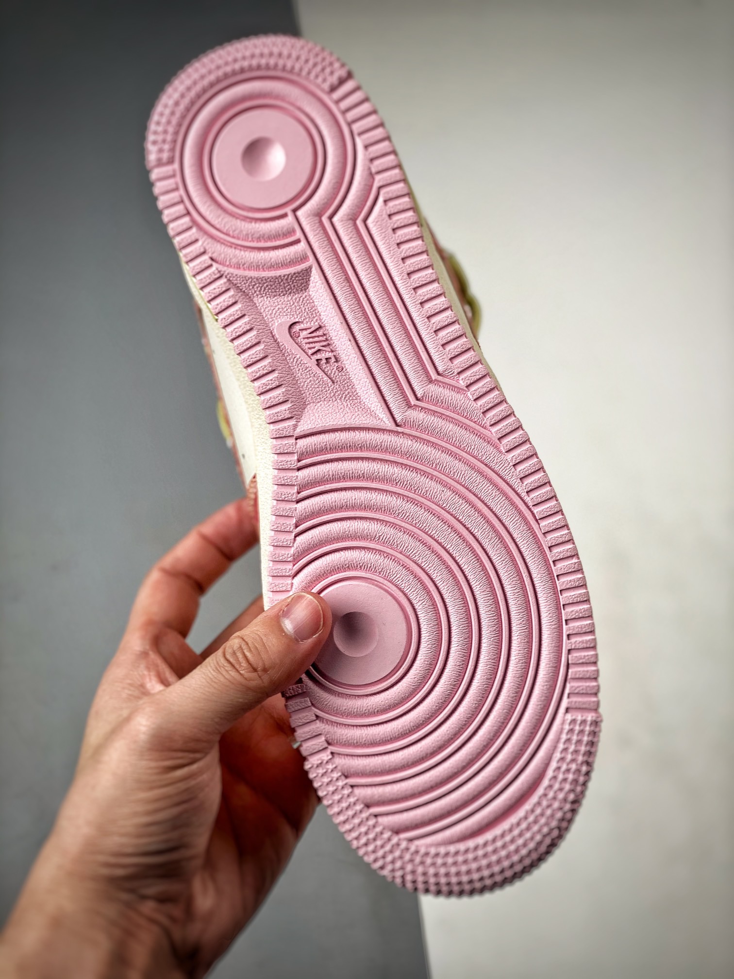 Men Women Nike Air Force 1 low