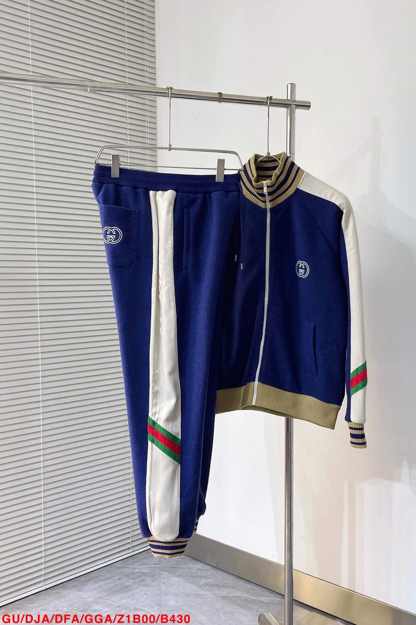 Men suits Top Quality