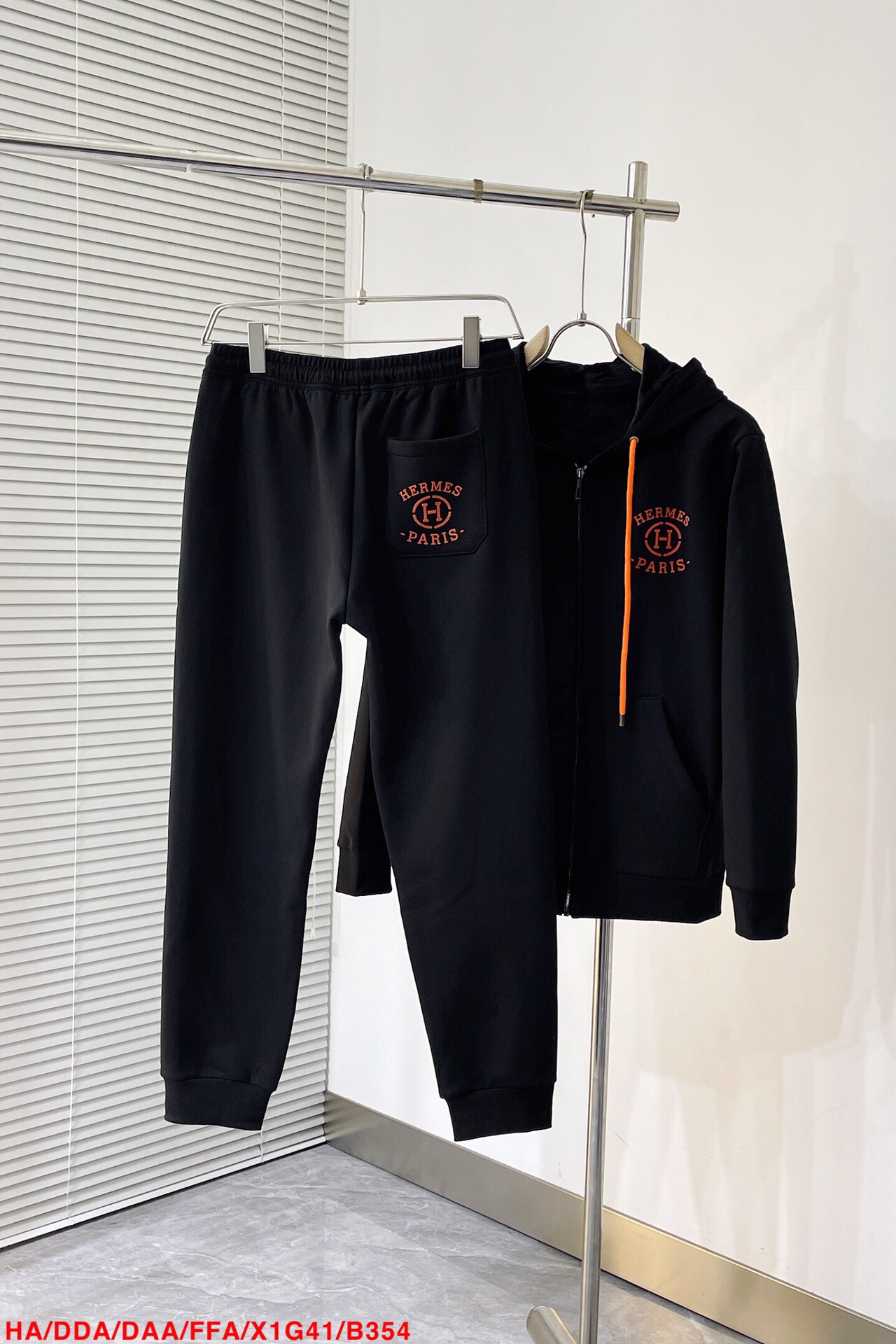 Men suits Top Quality