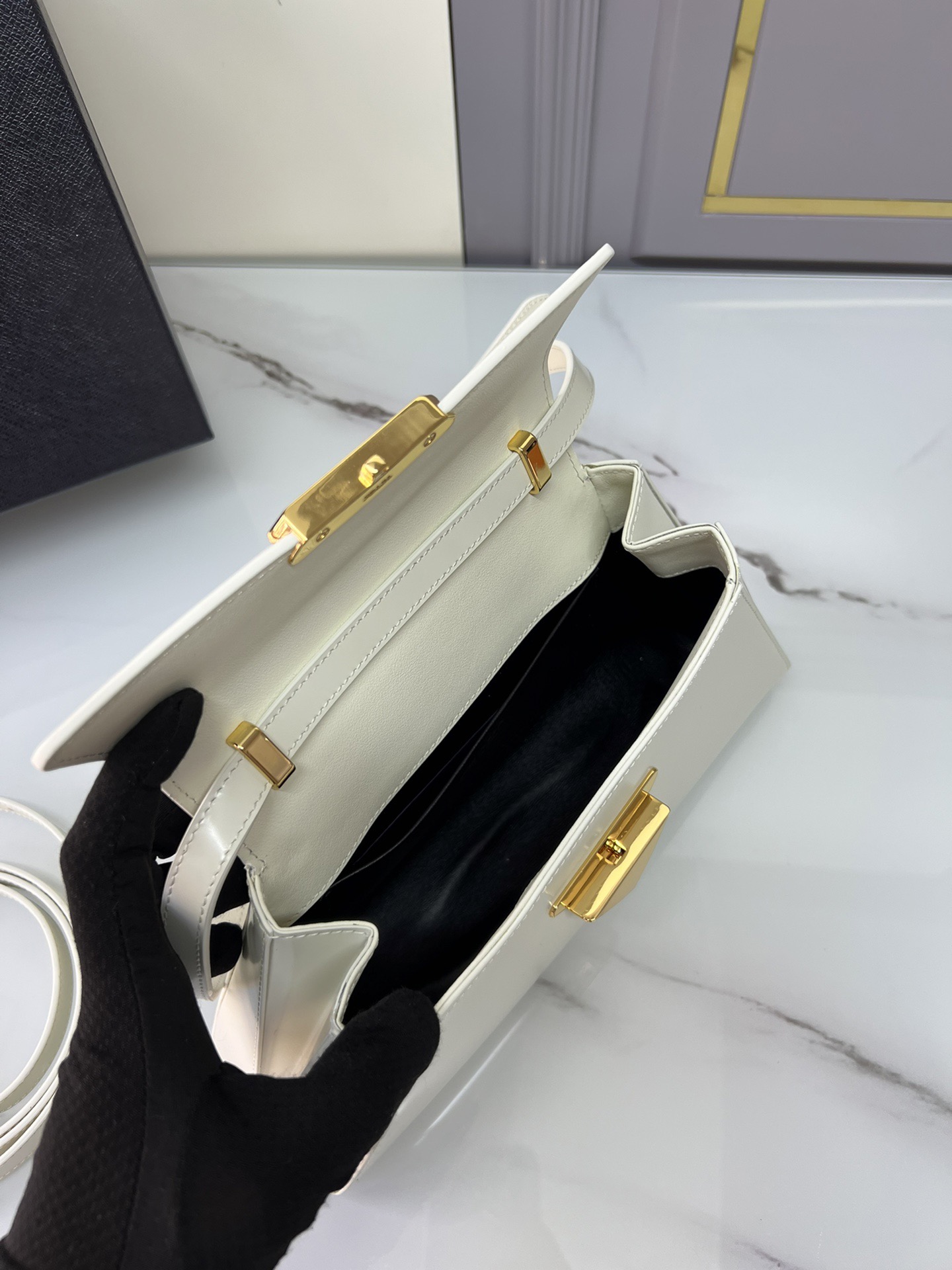 P*rada Bag Top Quality