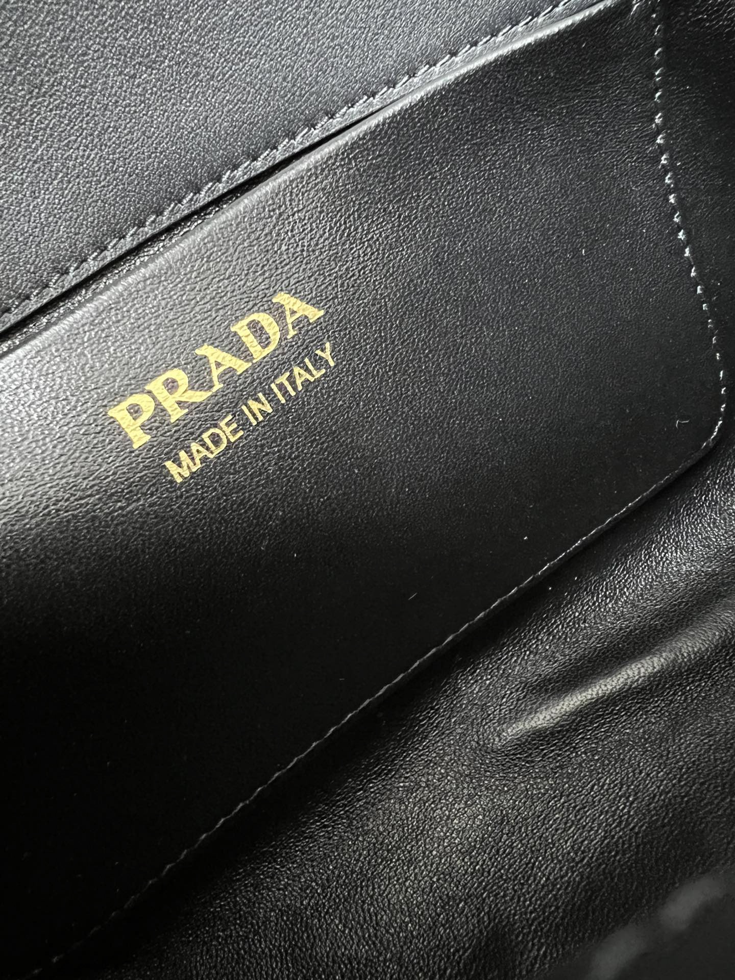 P*rada Bag Top Quality