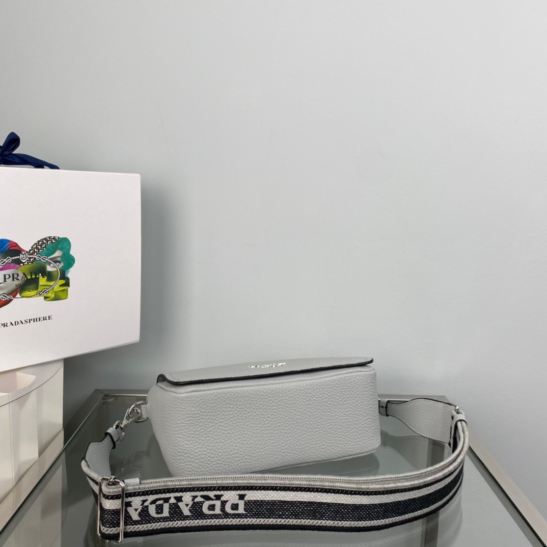P*rada Bag Top Quality
