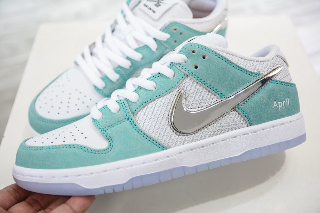 Men Women Nike SB Dunk NK SB Dunk Low April
