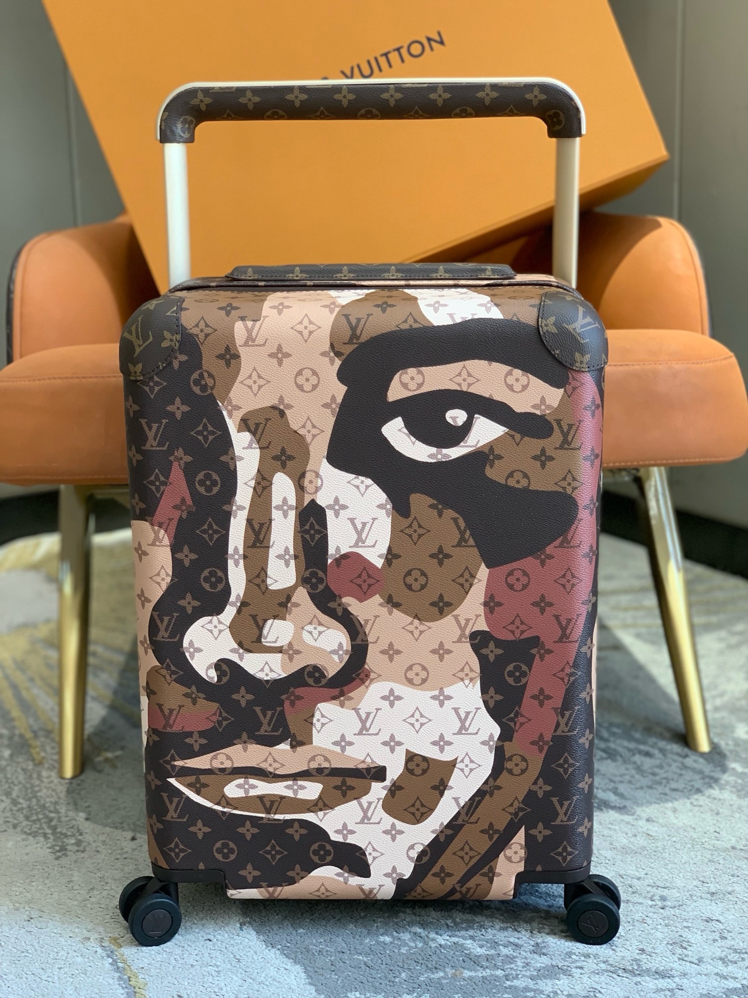 L*ouis V*uitton Luggage