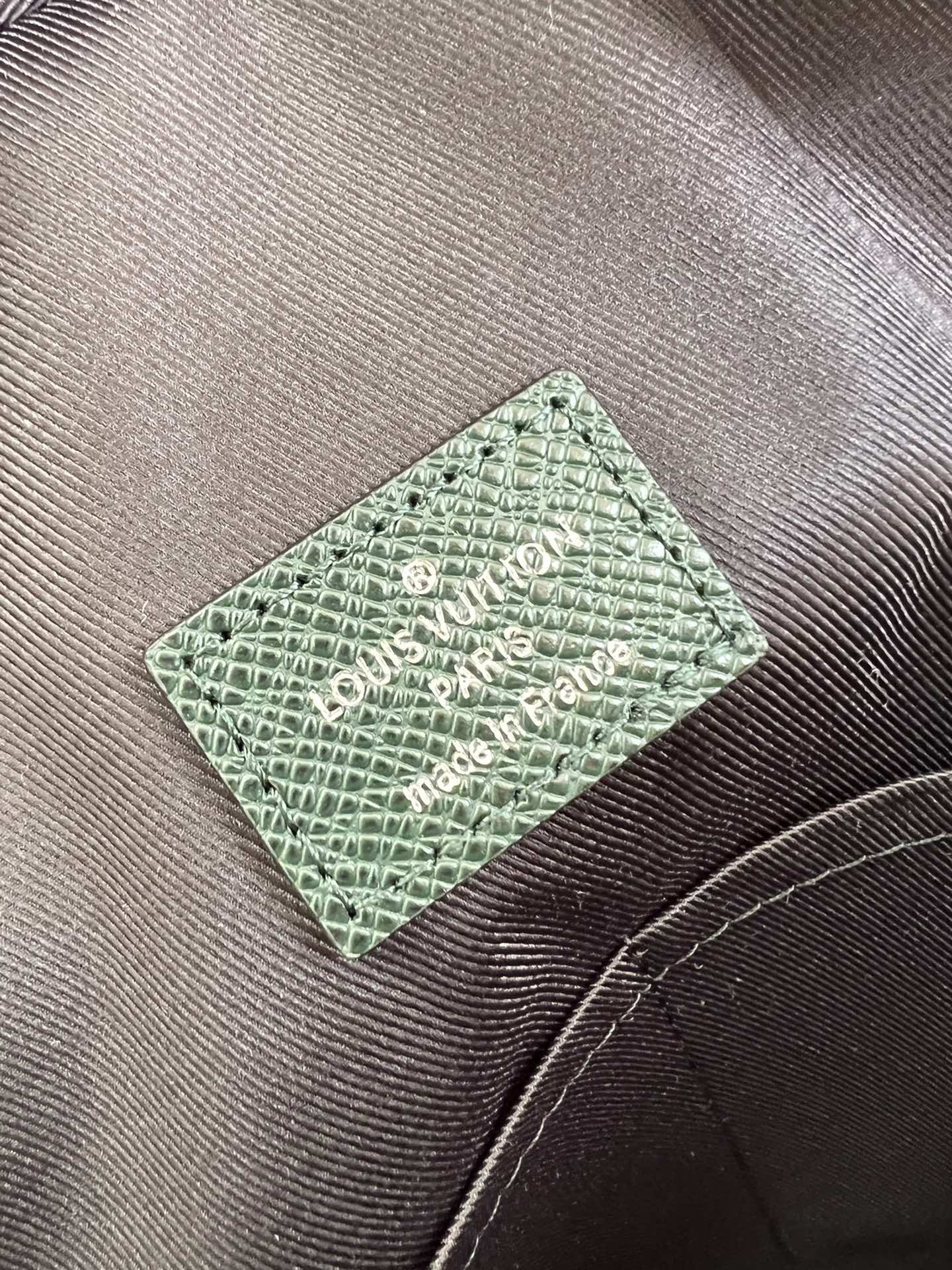 L*ouis V*uitton Top Bag