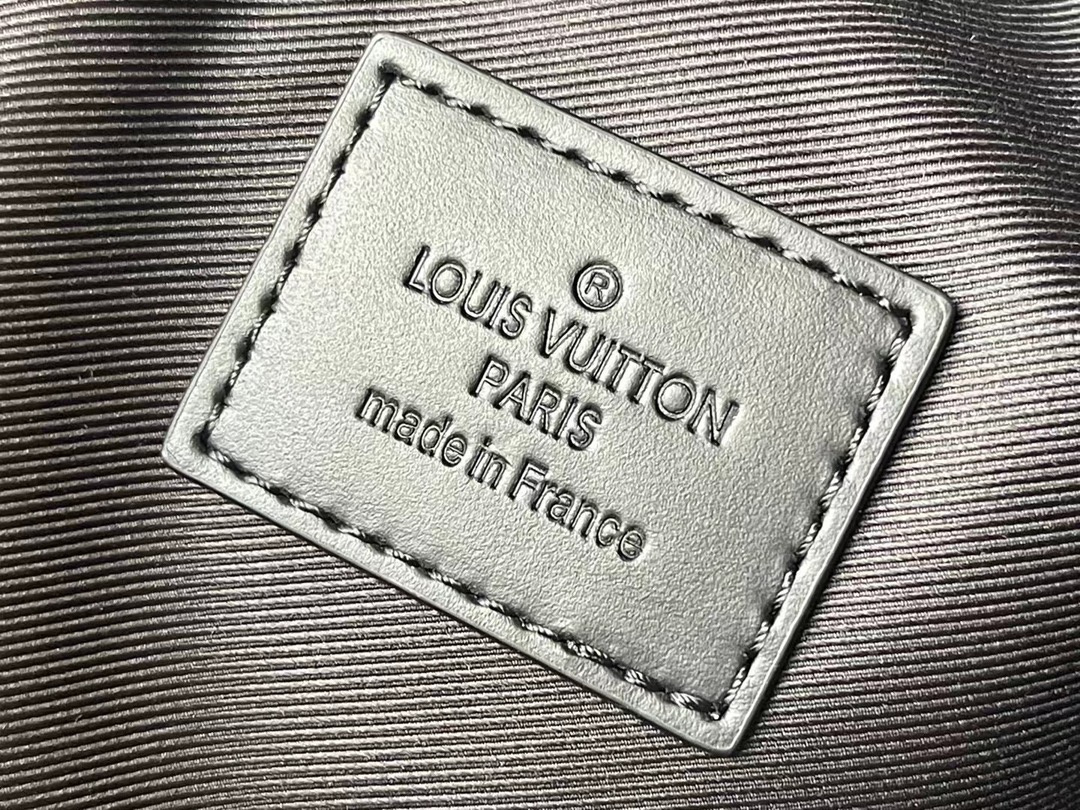 L*ouis V*uitton Top Bag