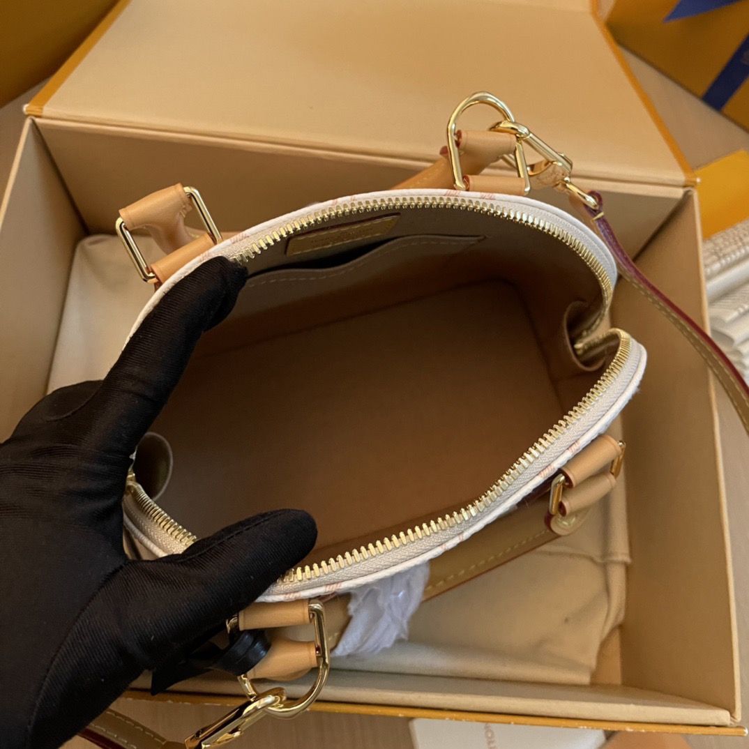 L*ouis V*uitton Top Bag