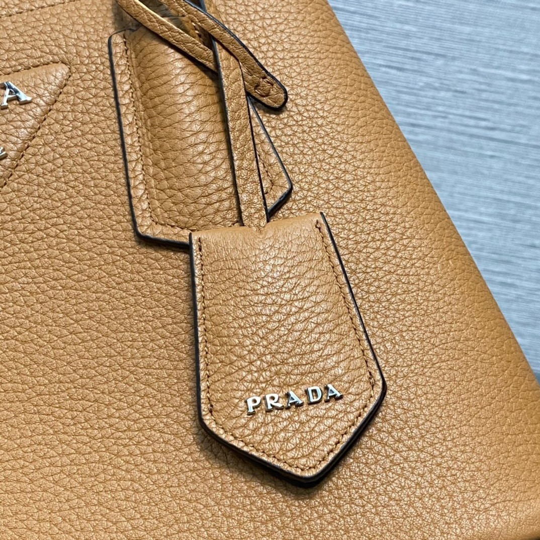 P*rada Bag Top Quality