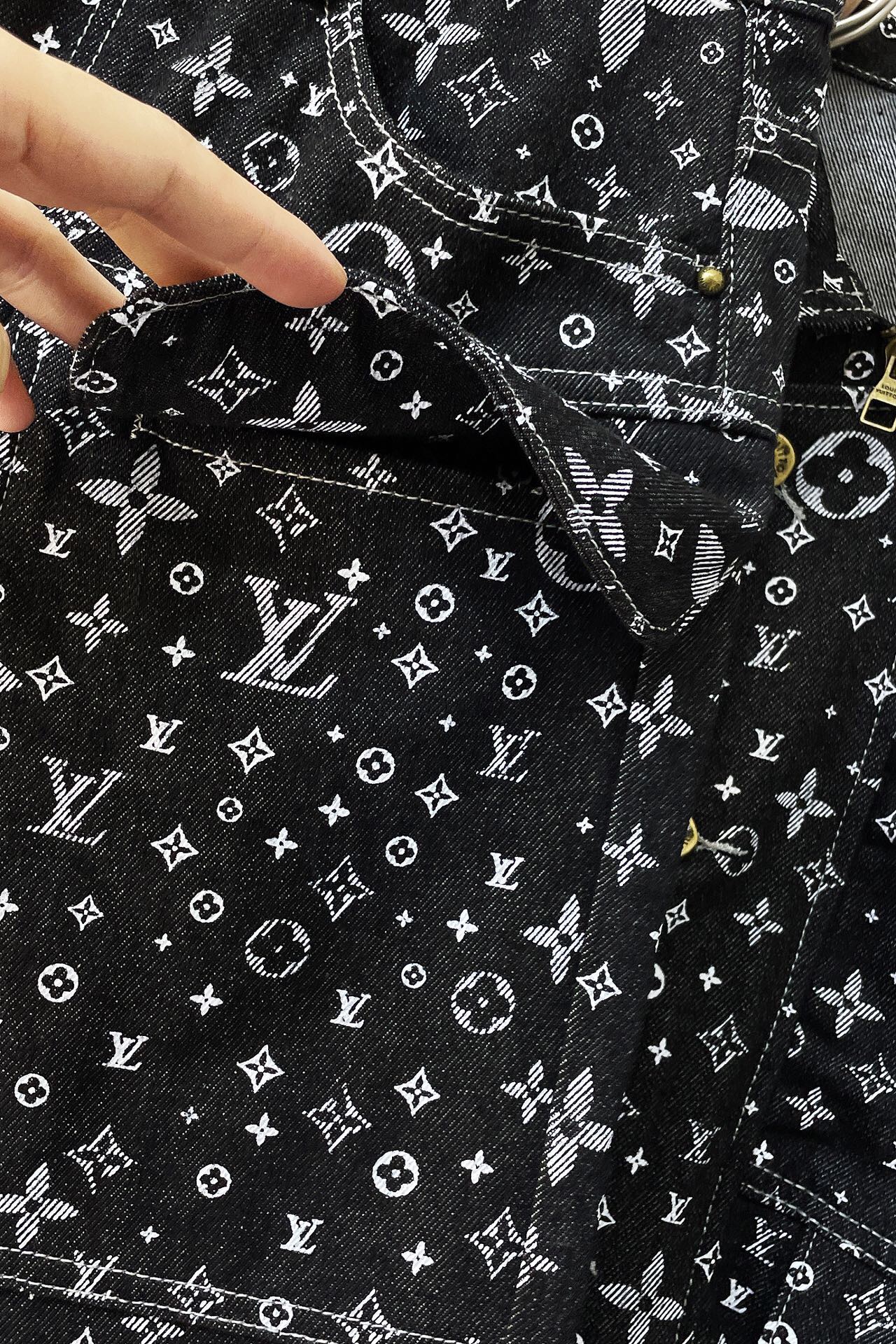 Men suits Top Quality