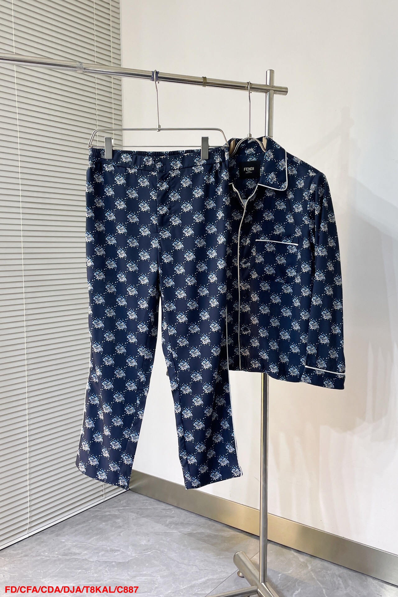 Men suits Top Quality