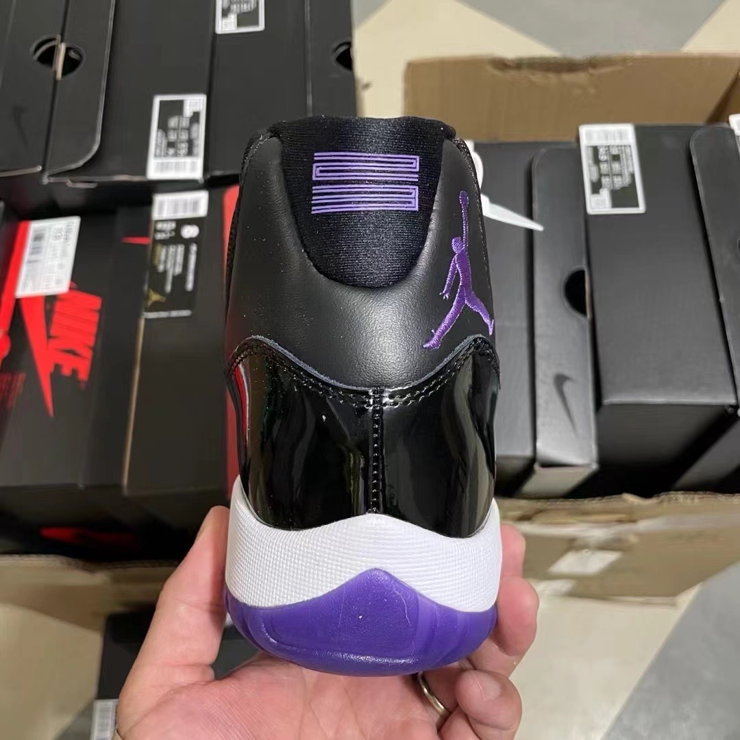 NIKE Air Jordan 11（）