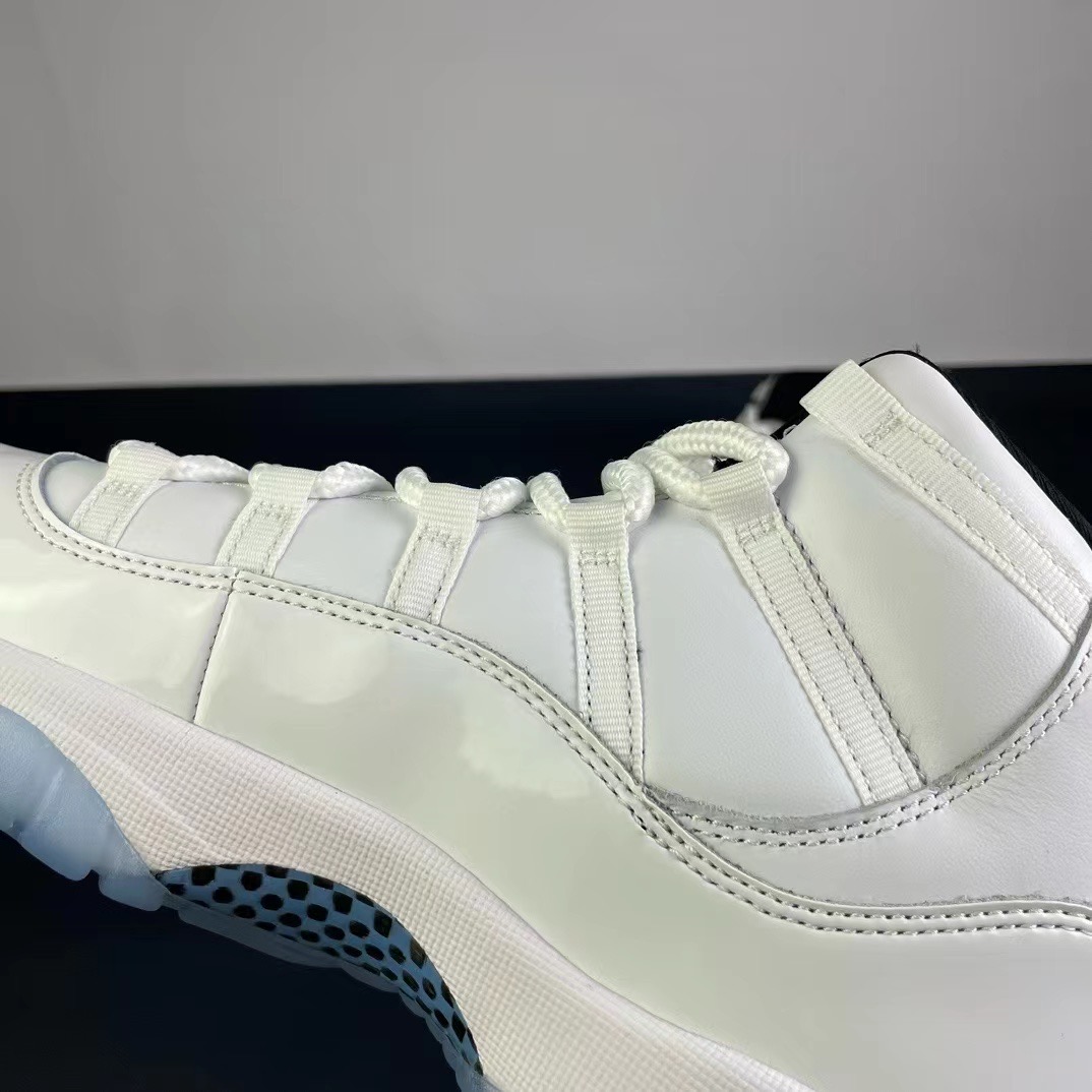 NIKE Air Jordan 11（）
