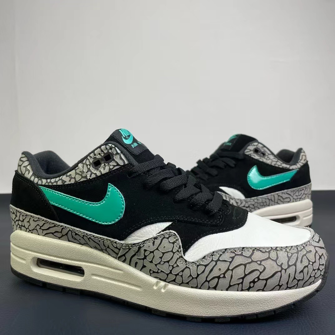 Nike Air Max+O WF ）