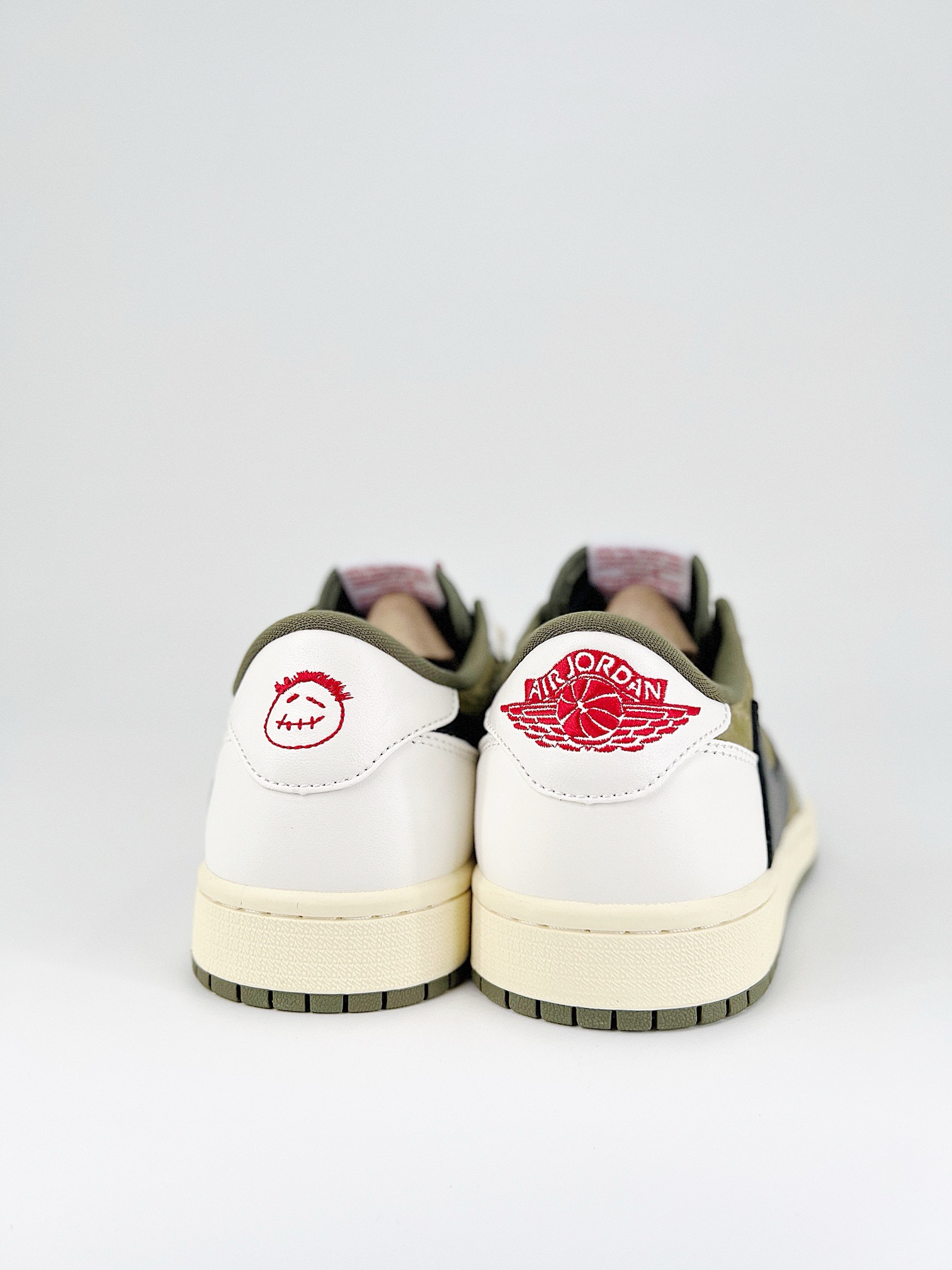 Travis Scott xAir Jordan1 Low