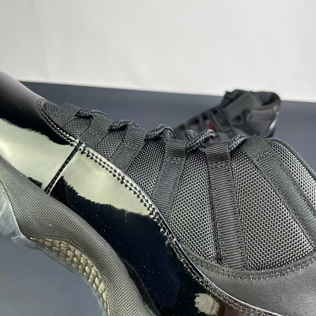 NIKE Air Jordan 11（）