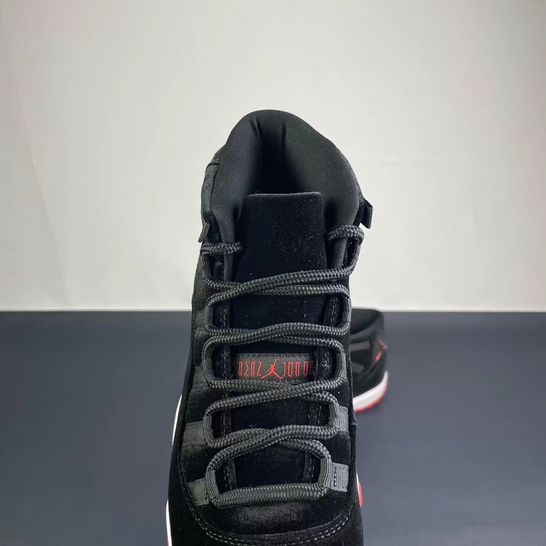 NIKE Air Jordan 11（）