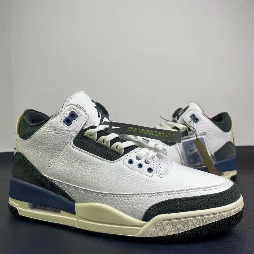 NIKE Air Jordan 3