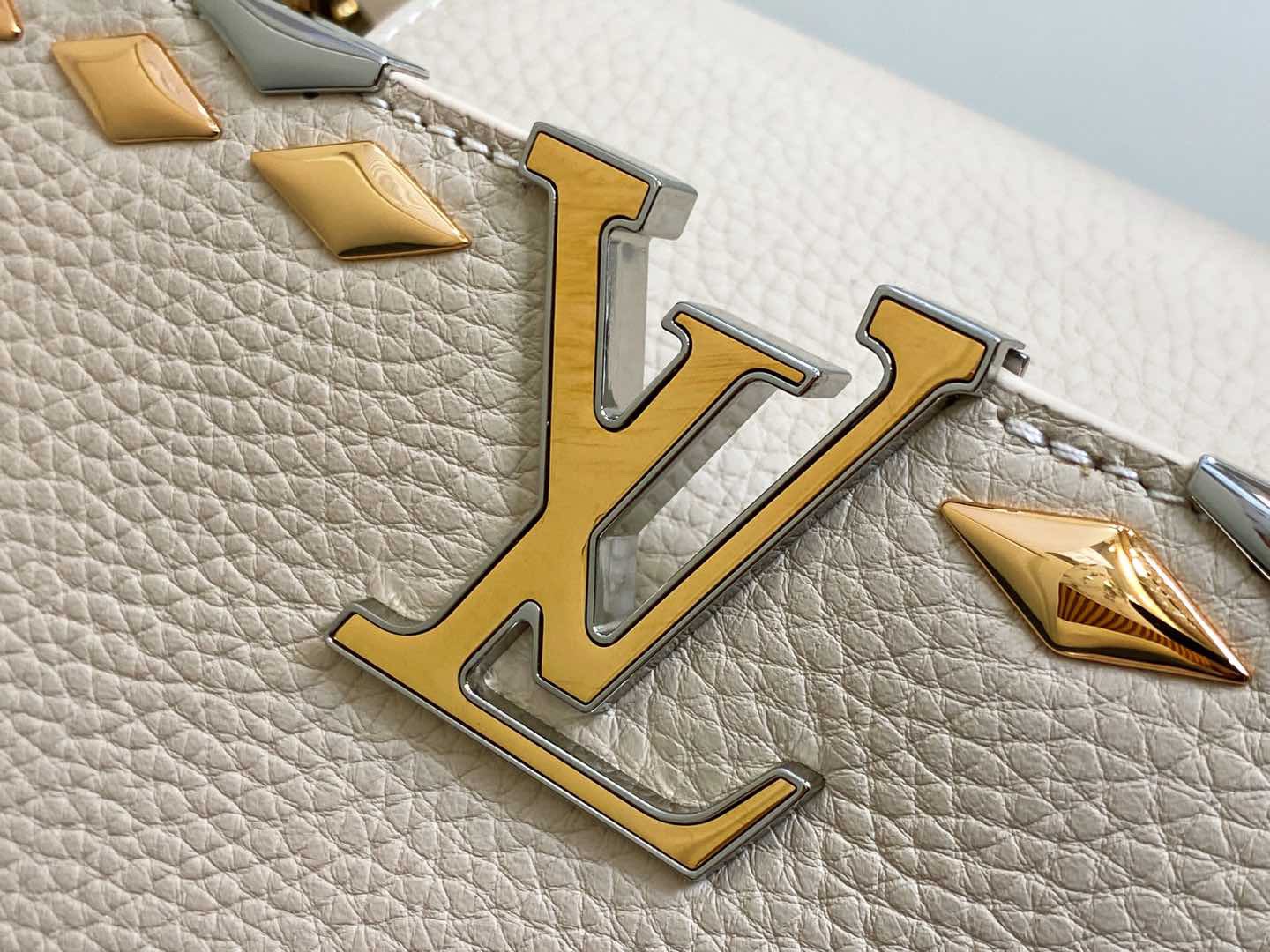 L*ouis V*uitton Top Bag