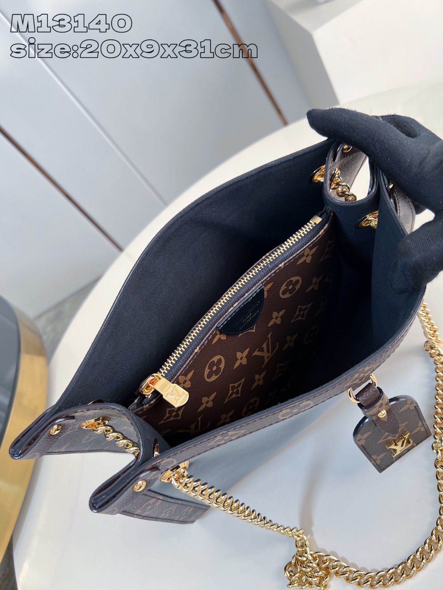 L*ouis V*uitton Top Bag