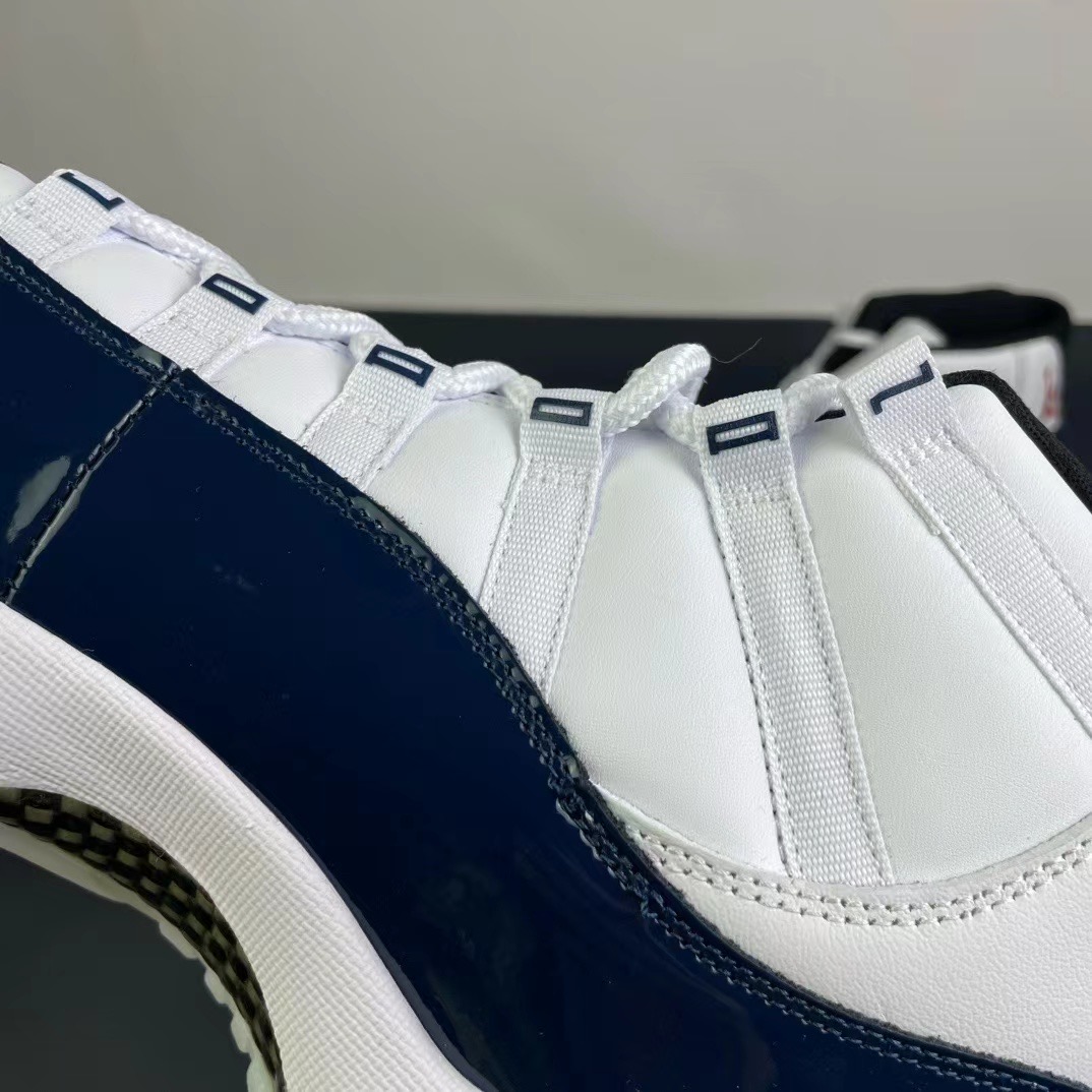 NIKE Air Jordan 11（）
