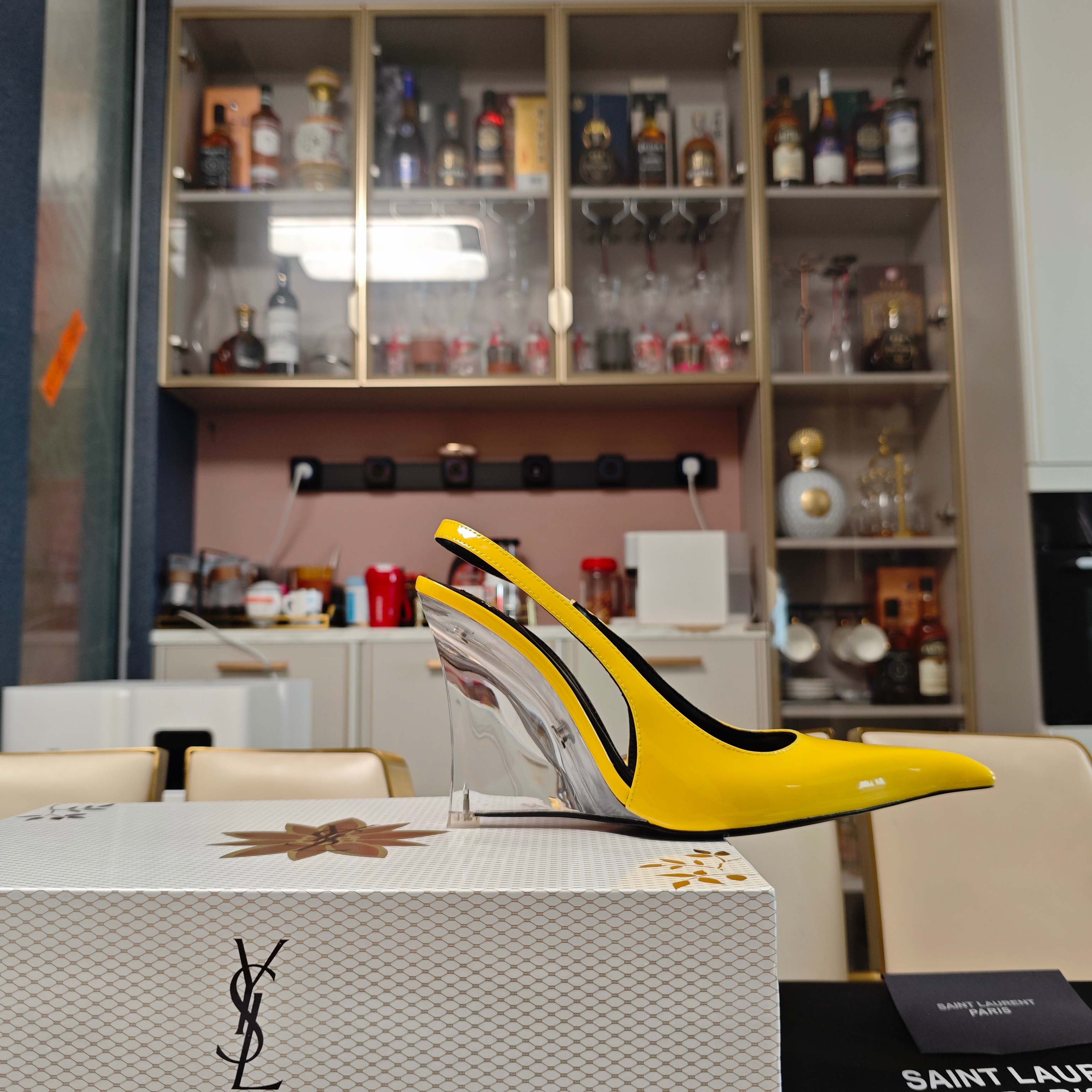 Women Y*SL Top Pumps