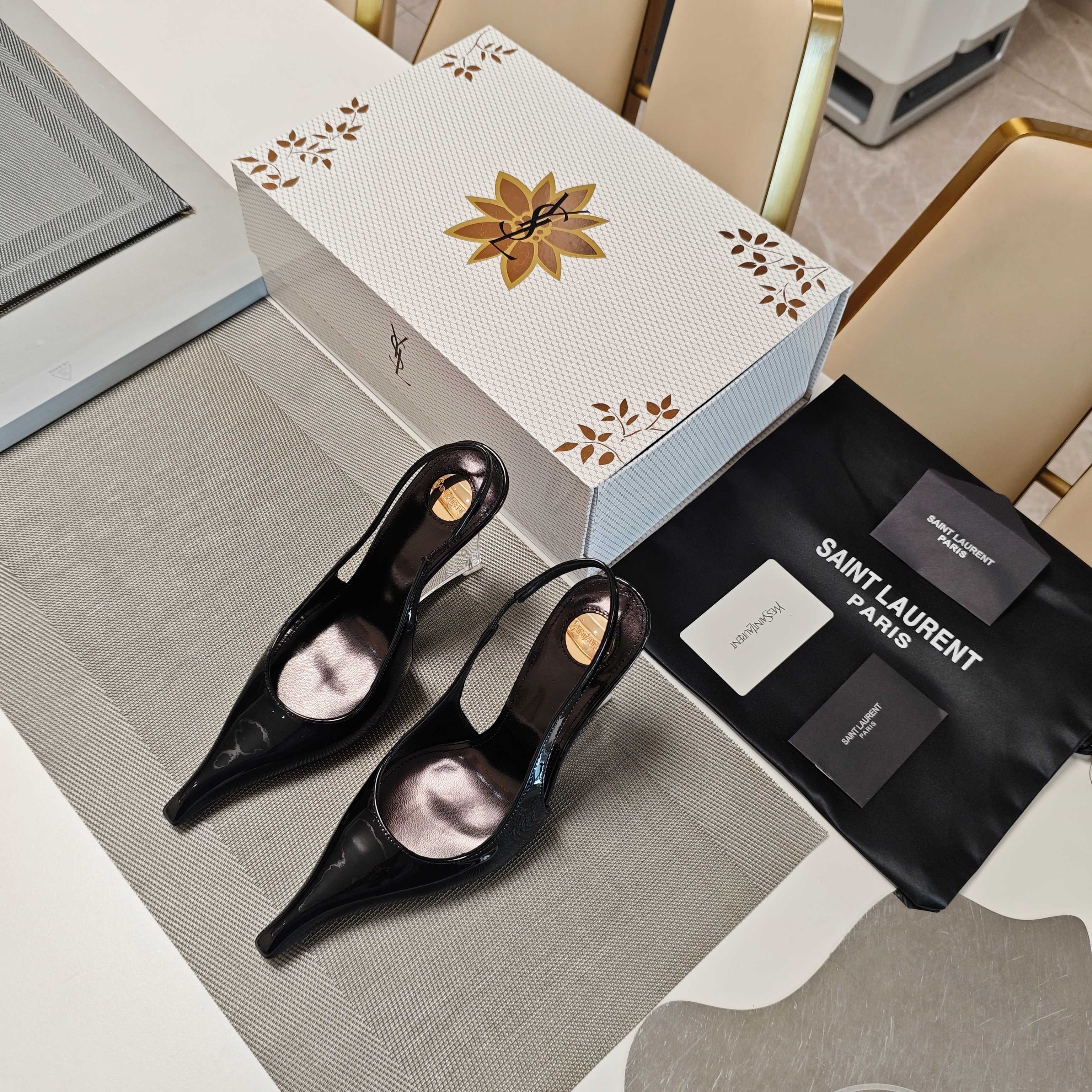 Women Y*SL Top Pumps