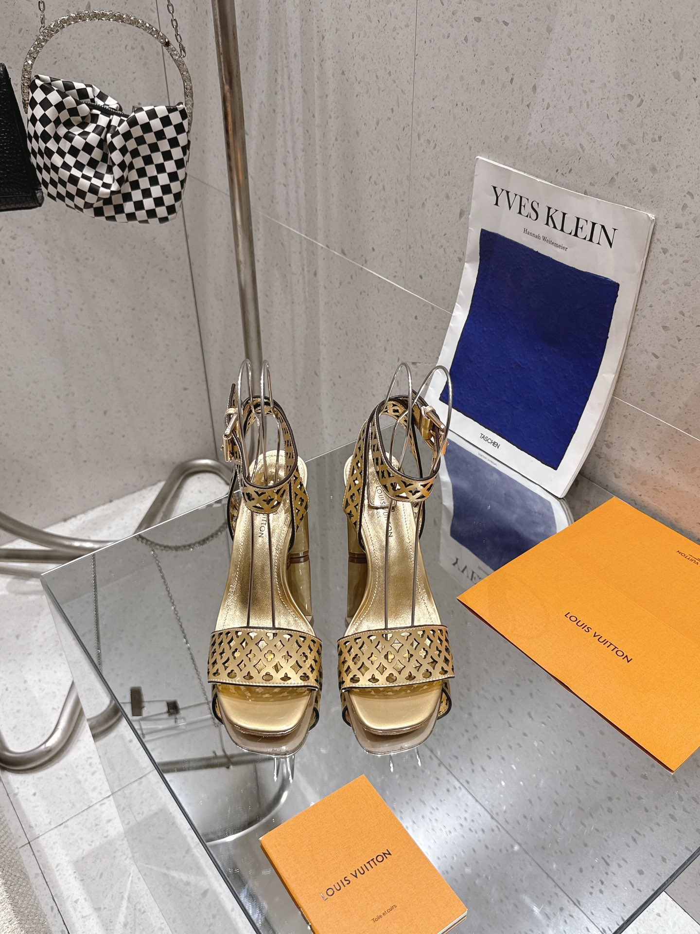 Women L*ouis V*uitton Top Sandals